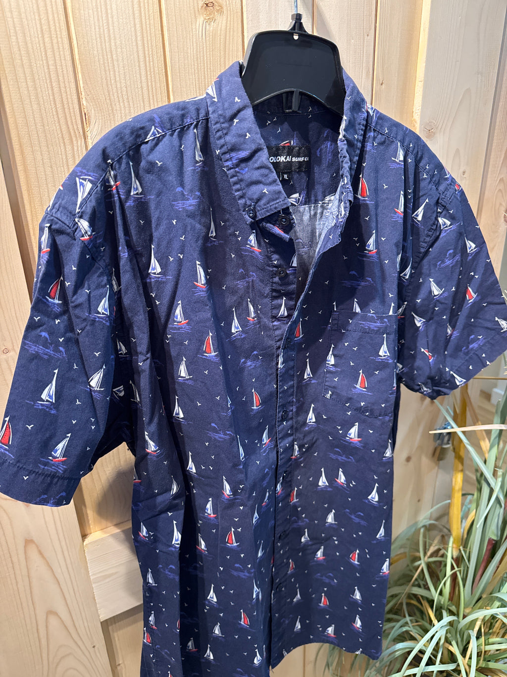 Molokai Surf co. Button up Shortsleeved Shirt