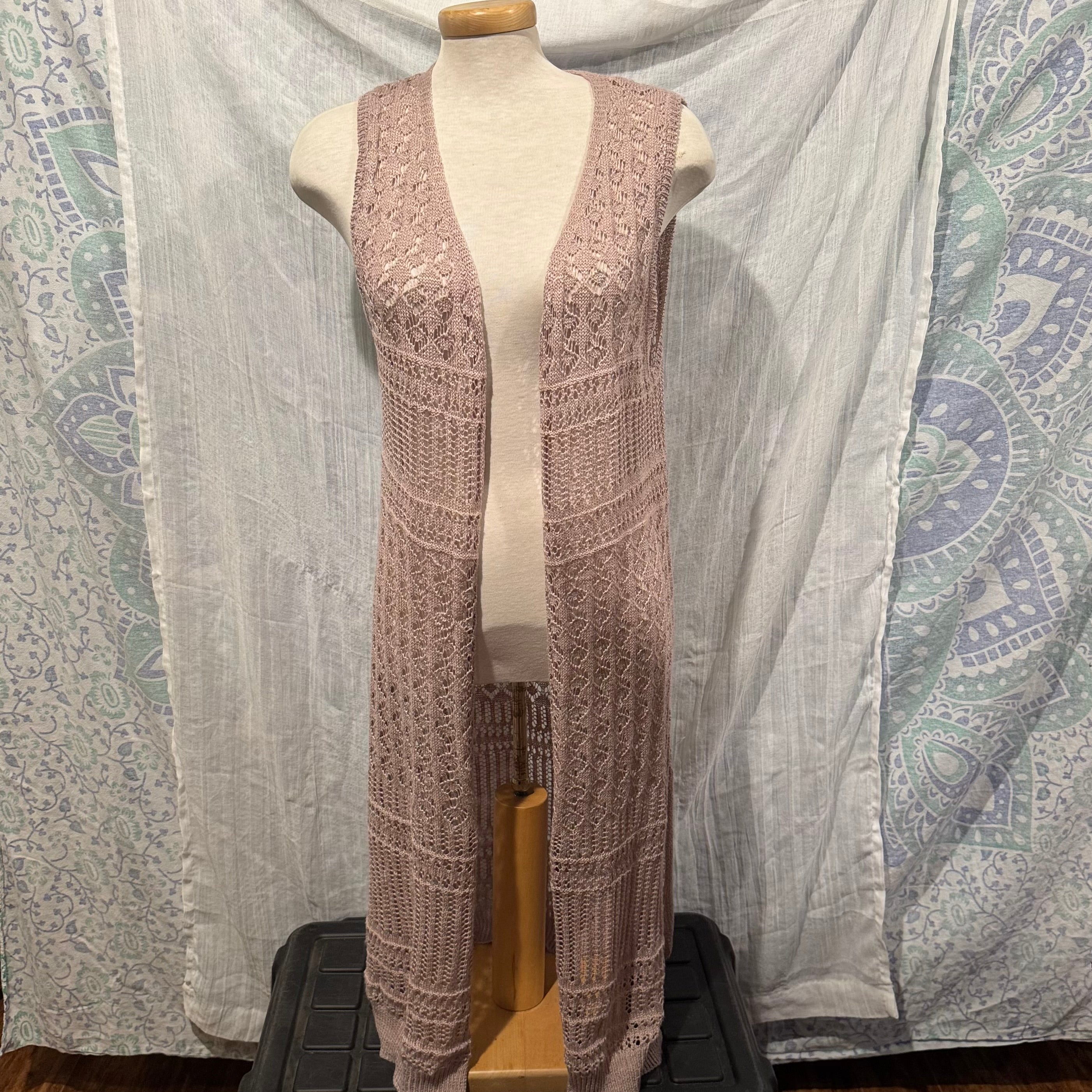 Size XL Moral Fiber Knit Sleeveless Cardigan