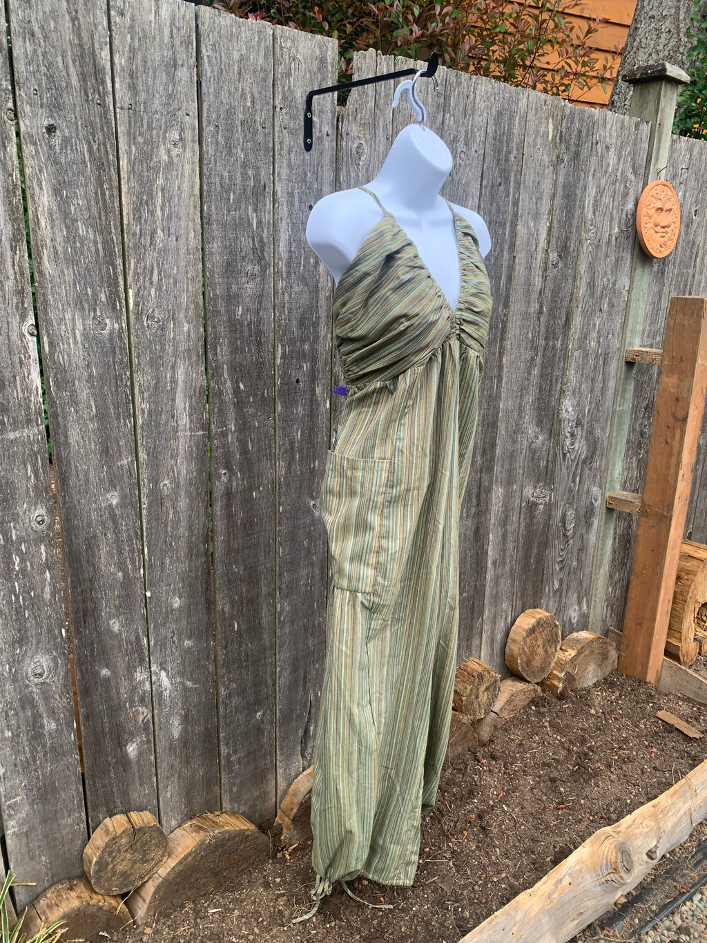 Size XL CUPSHE Halter Jumper