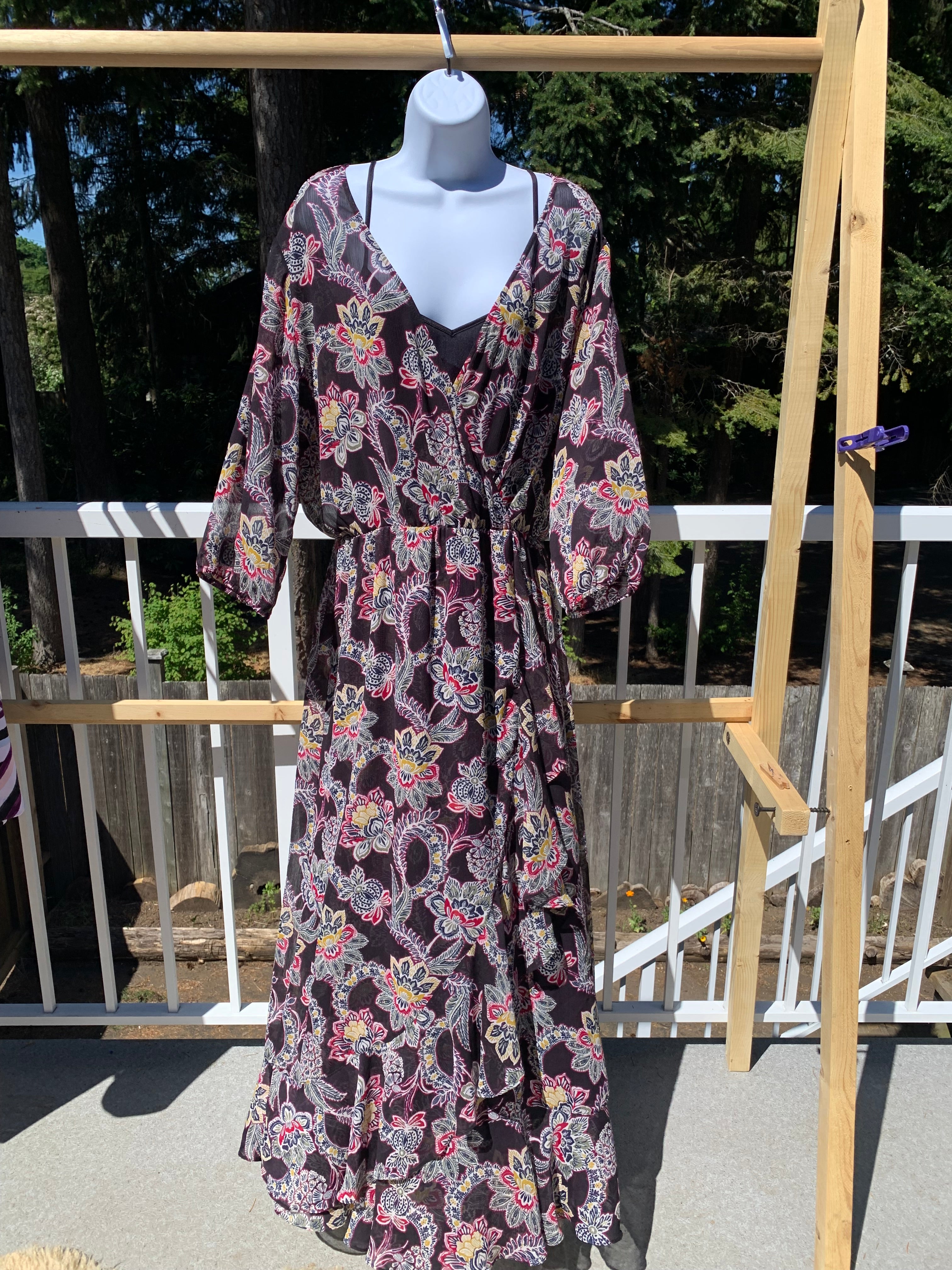 Banana Republic 3/4 sleeve maxi dress