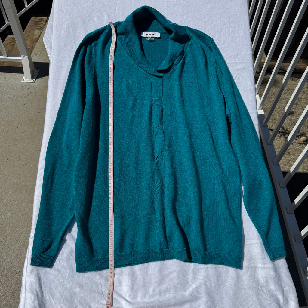 Size L Alia Fine Knit Sweater with Folded Collar