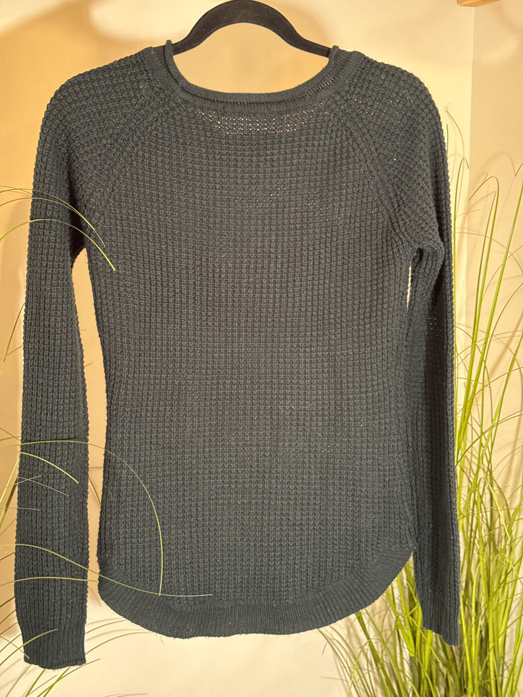 Forest green long sleeve sweater-  rolled collar