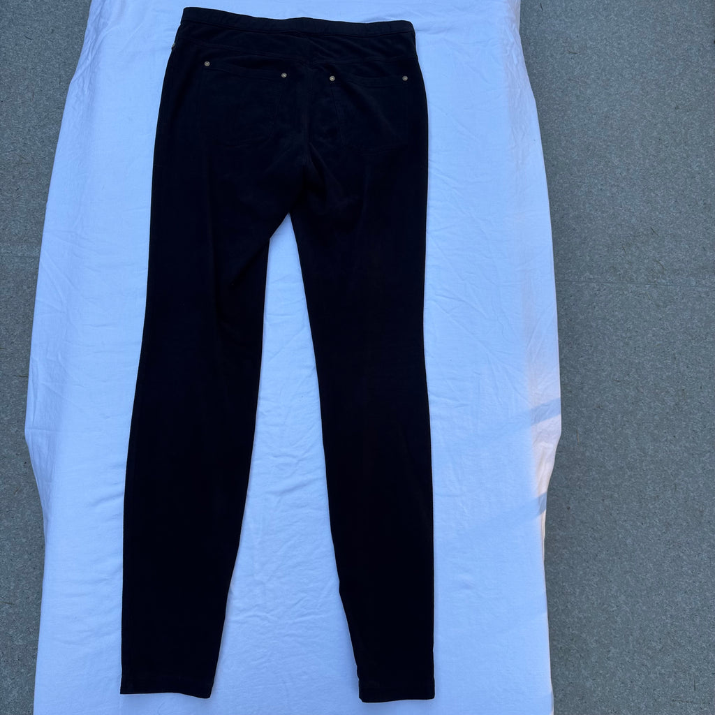 Size M Hue Black Suede Look Leggings