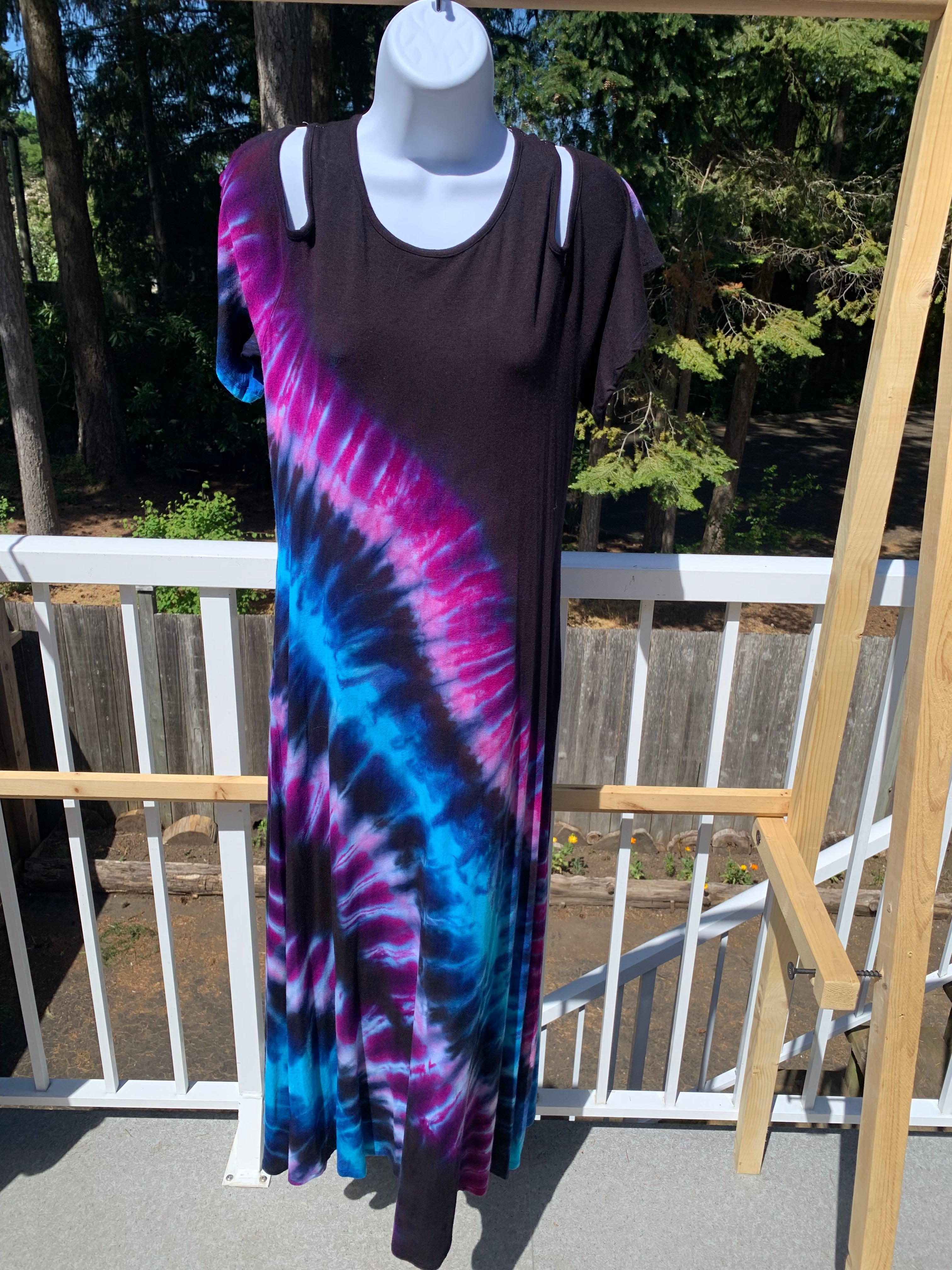 Tie Dye Dress- cut out shoulders & pockets