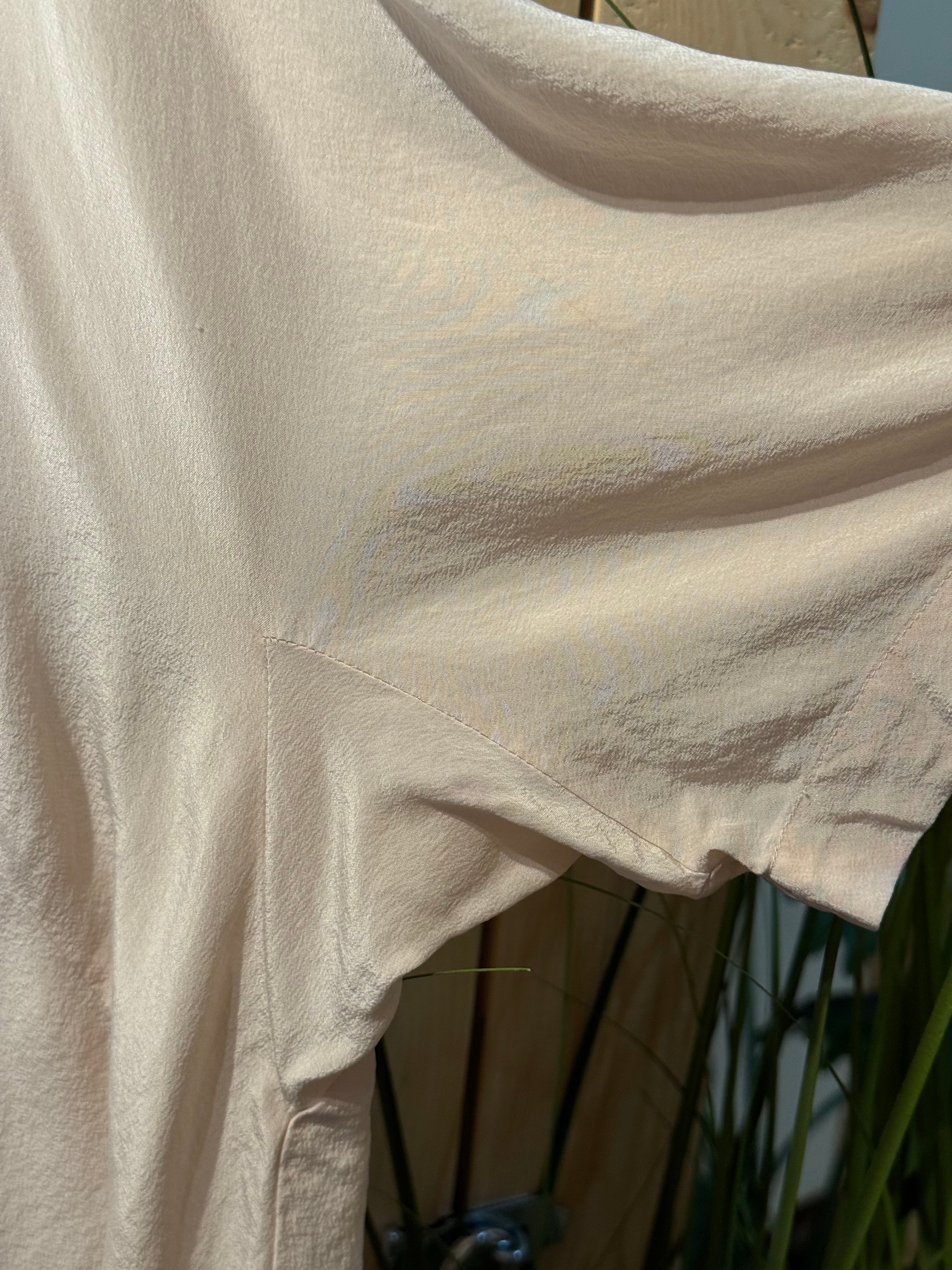 Selective 100% Silk Short Sleeve Collared V-neck Top