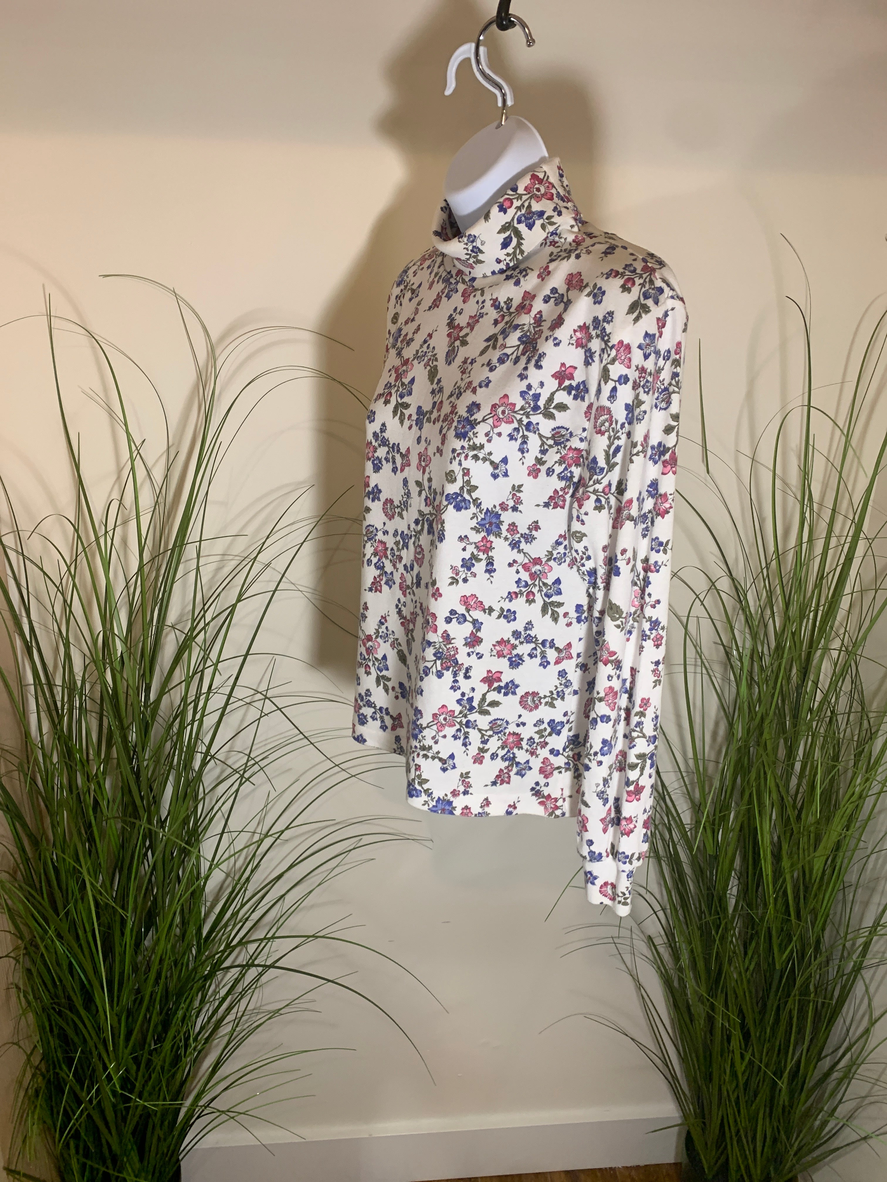 Vintage 90's M Floral Women's Turtleneck Long Sleeve Shirt
