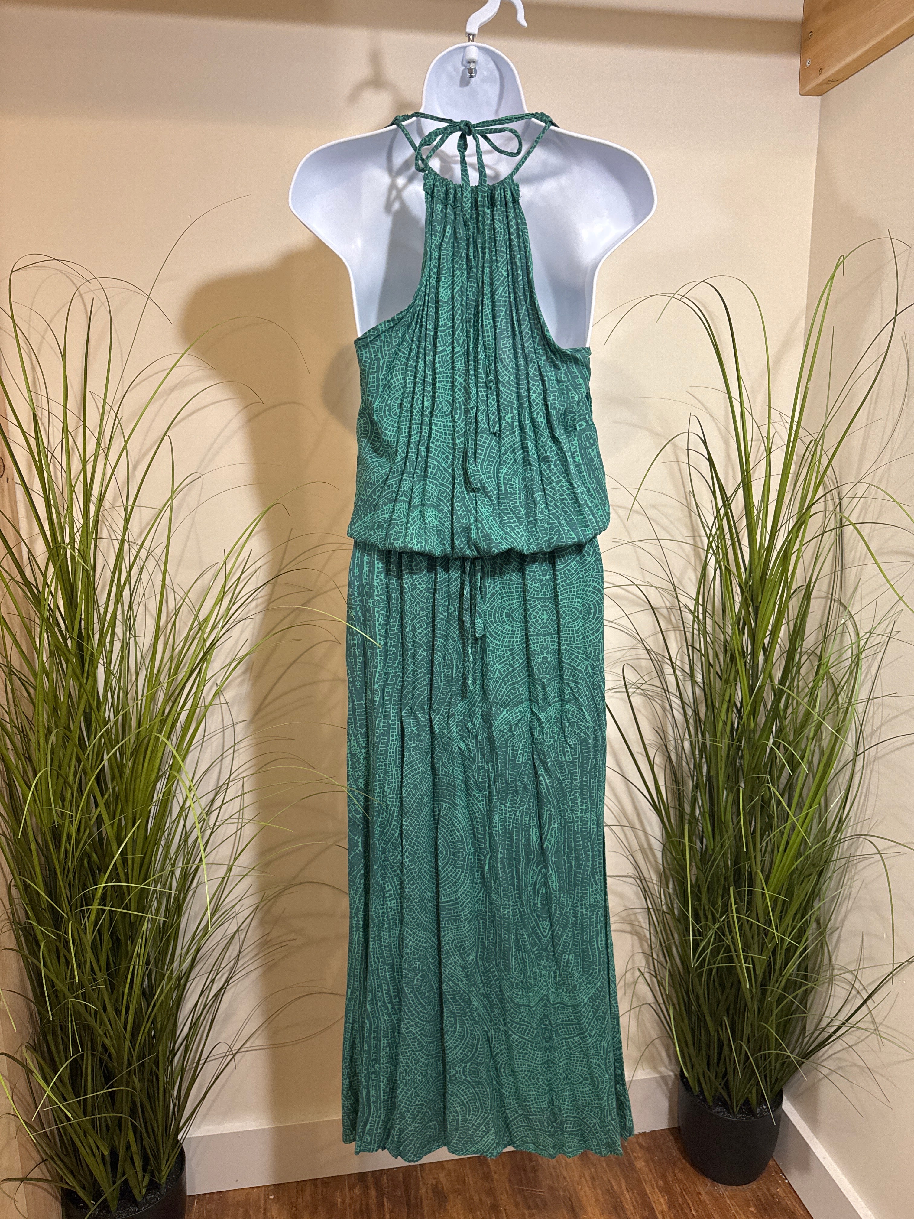 Maxi Dress by Sari Dewi