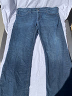 Silver Jeans Co. Wide leg jeans:
