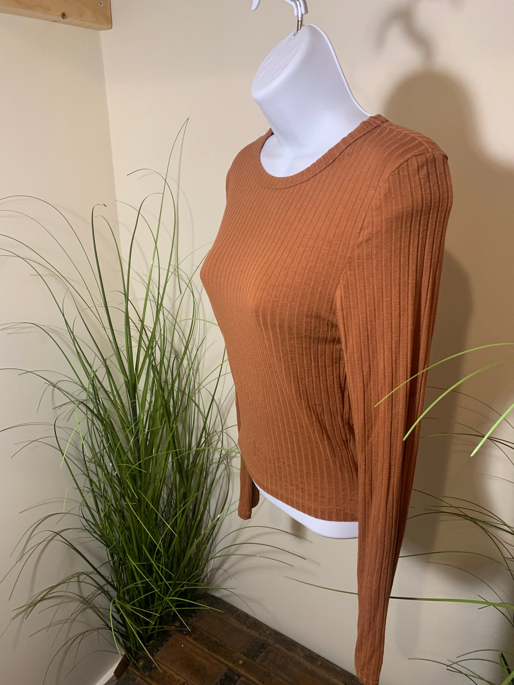 Size S Streetwear Society Ribbed Long Sleeve T-Shirt