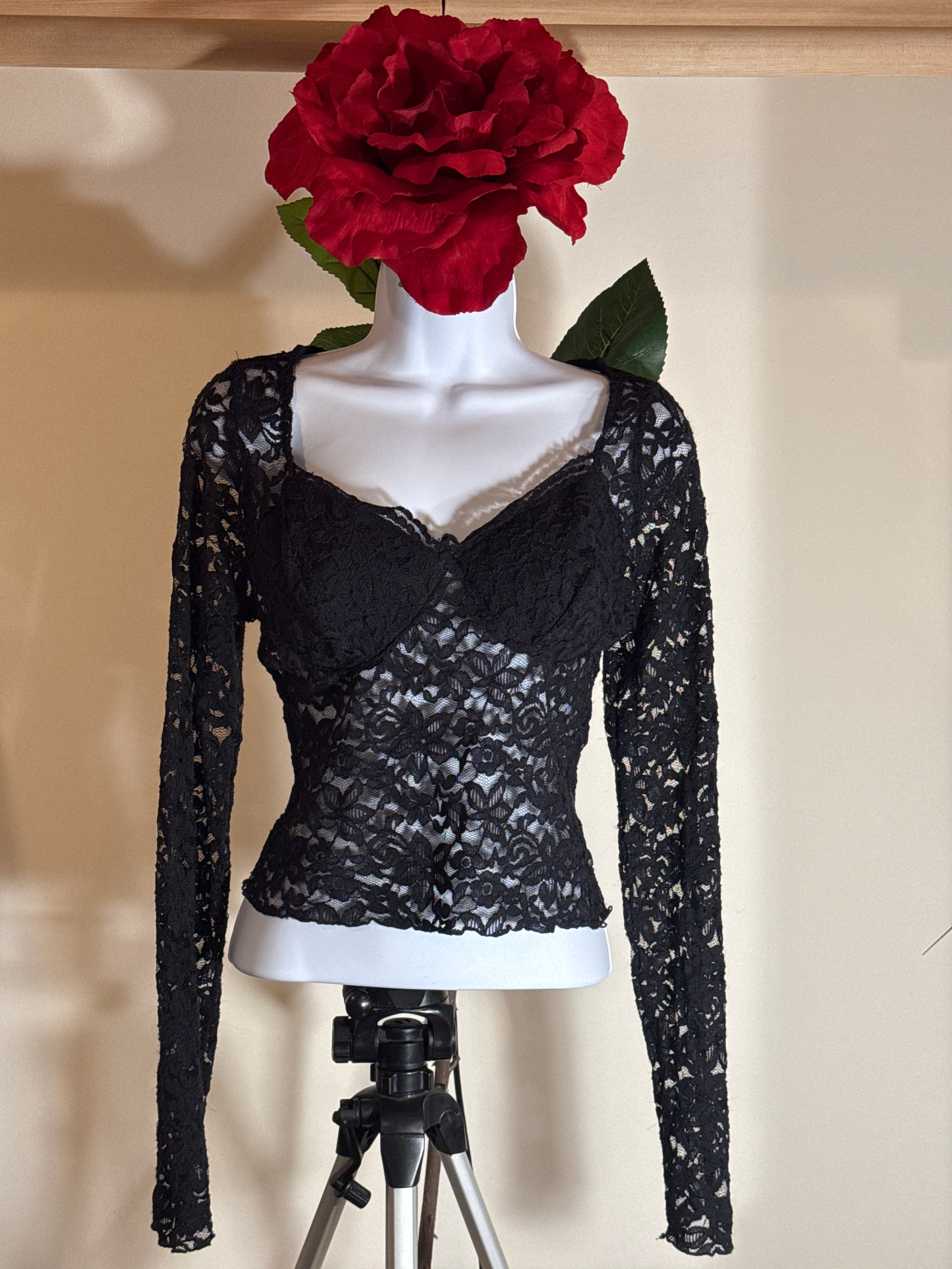 Urban Heritage - Night Out Black Lace Long Sleeve Top