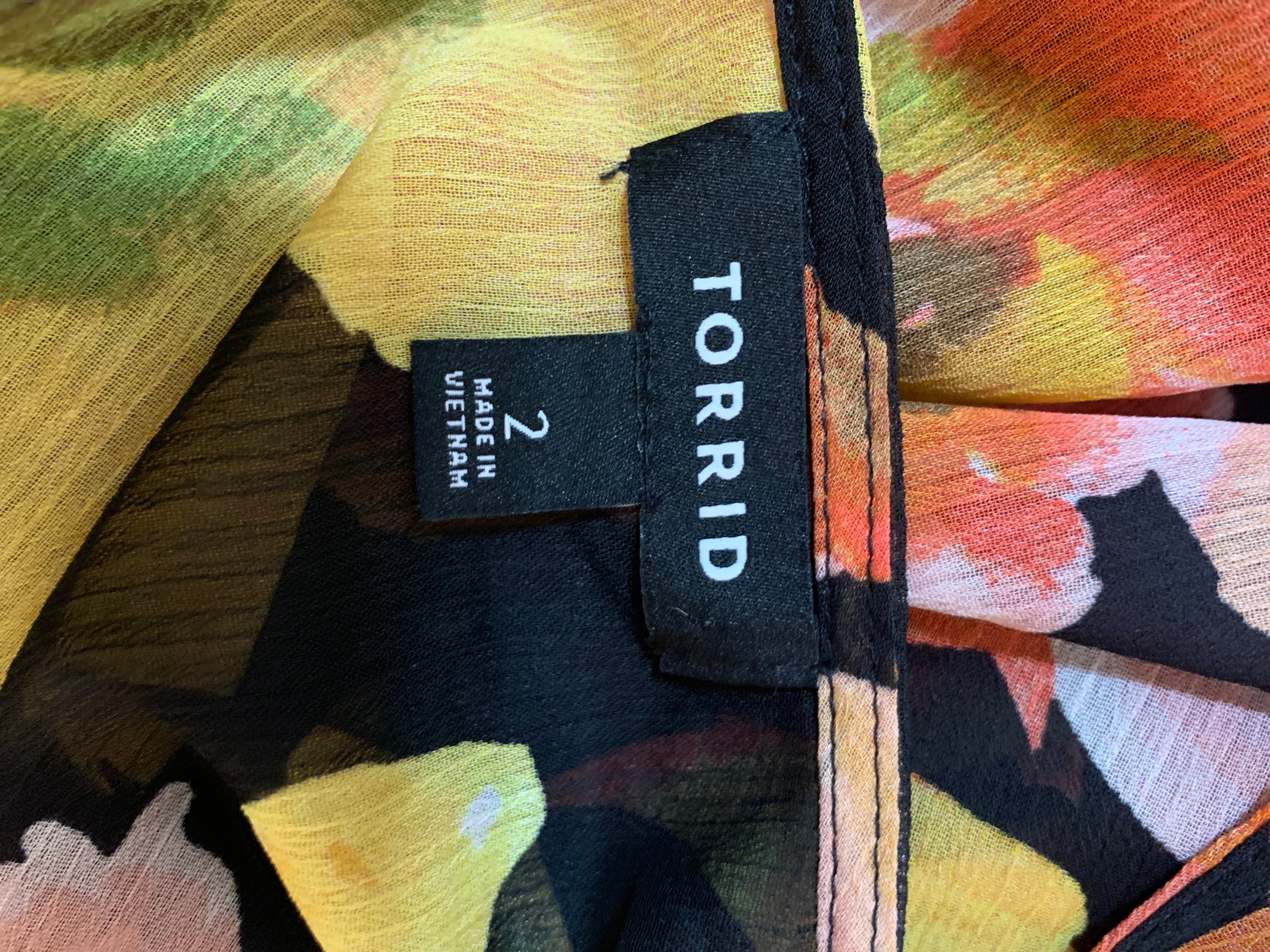 Size 2X Torrid Sheer Floral Pattern Cover Up Cardigan