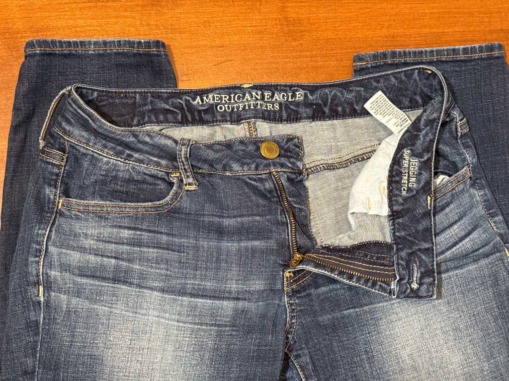 American Eagle Outfitters Jegging Super Stretch- 12