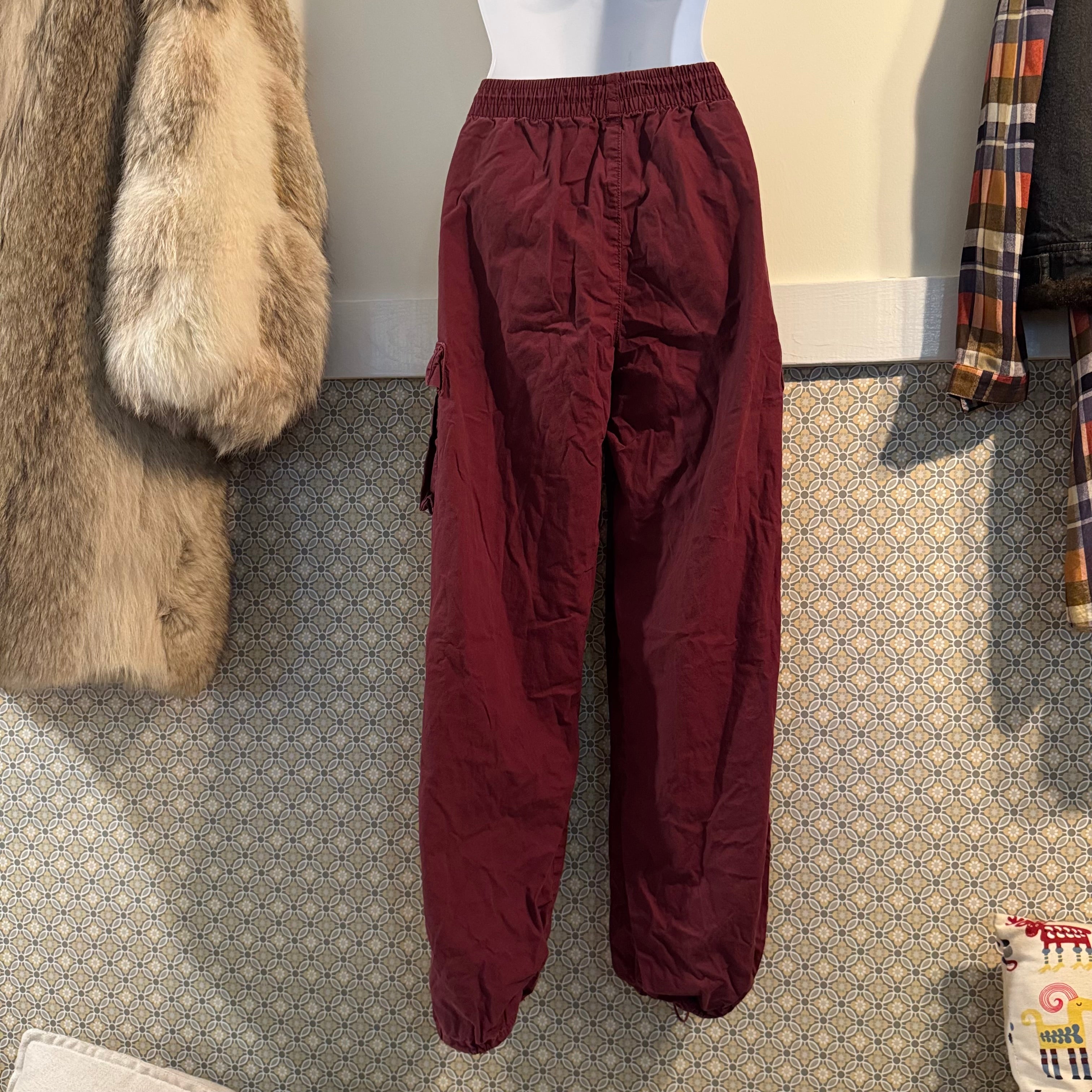 Size S Refuge Burgundy Cargo Pants