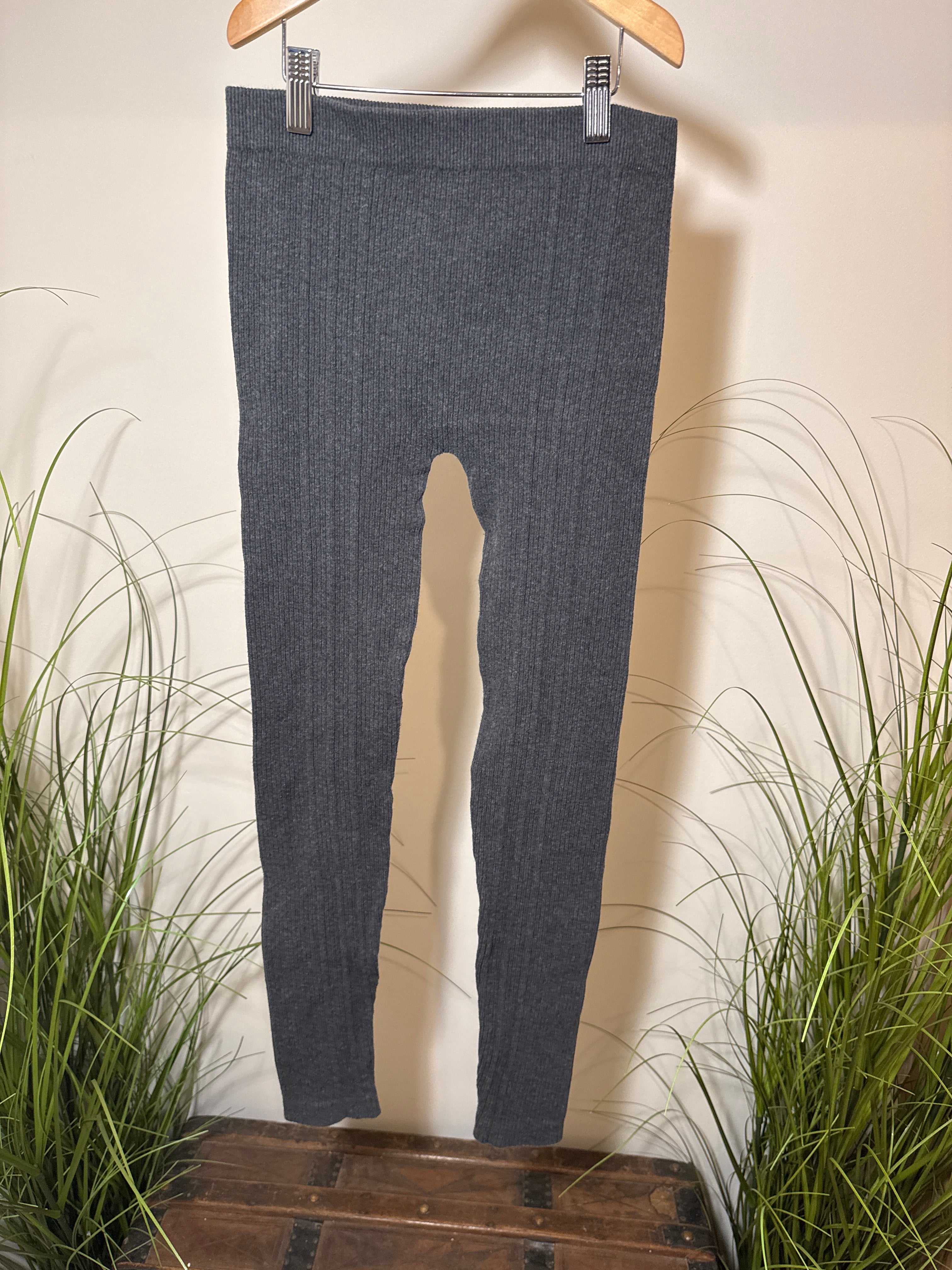 Seductions Leggings- ribbed
