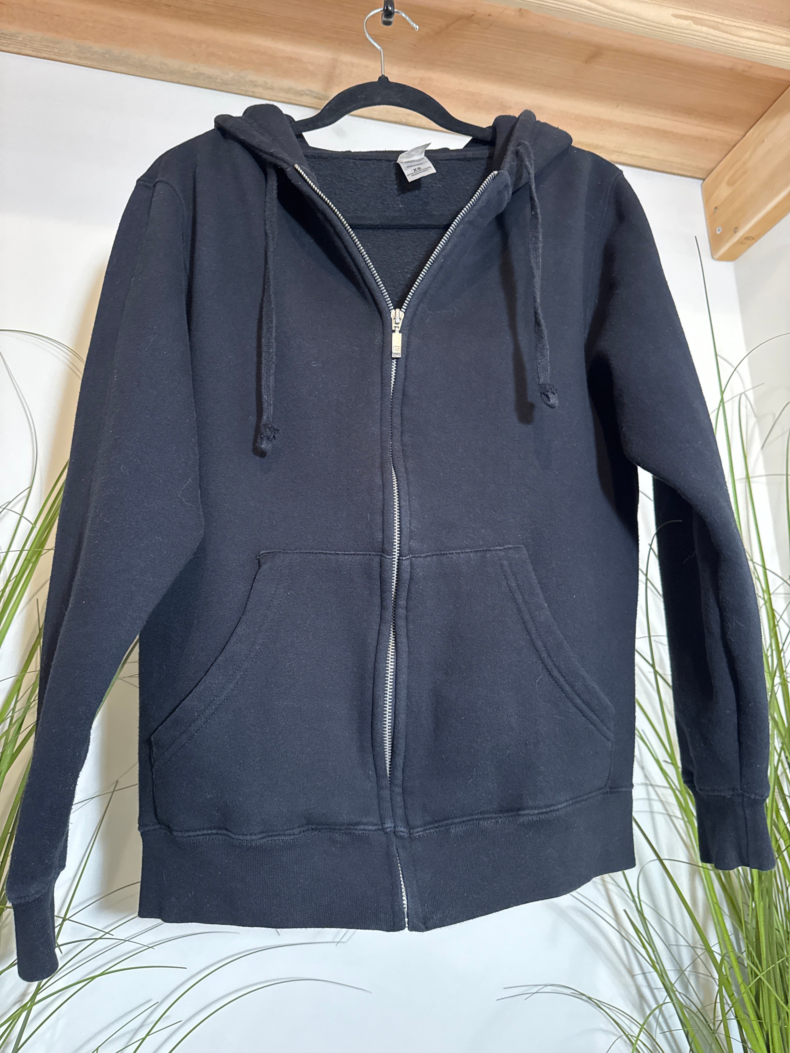 Canso Black Zip-Up Hoodie