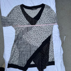 Size M Papa Vancouver Lagenlook V-Neck Sweater
