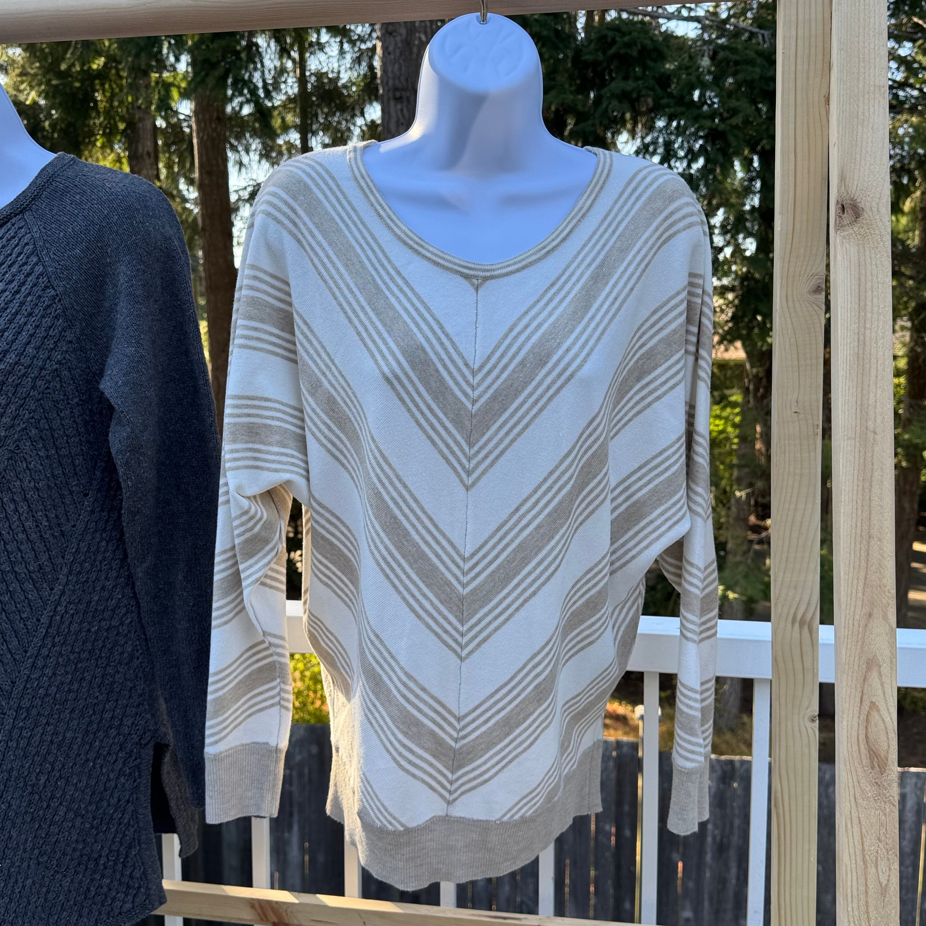 Size S Premise Geometric Design Sweater