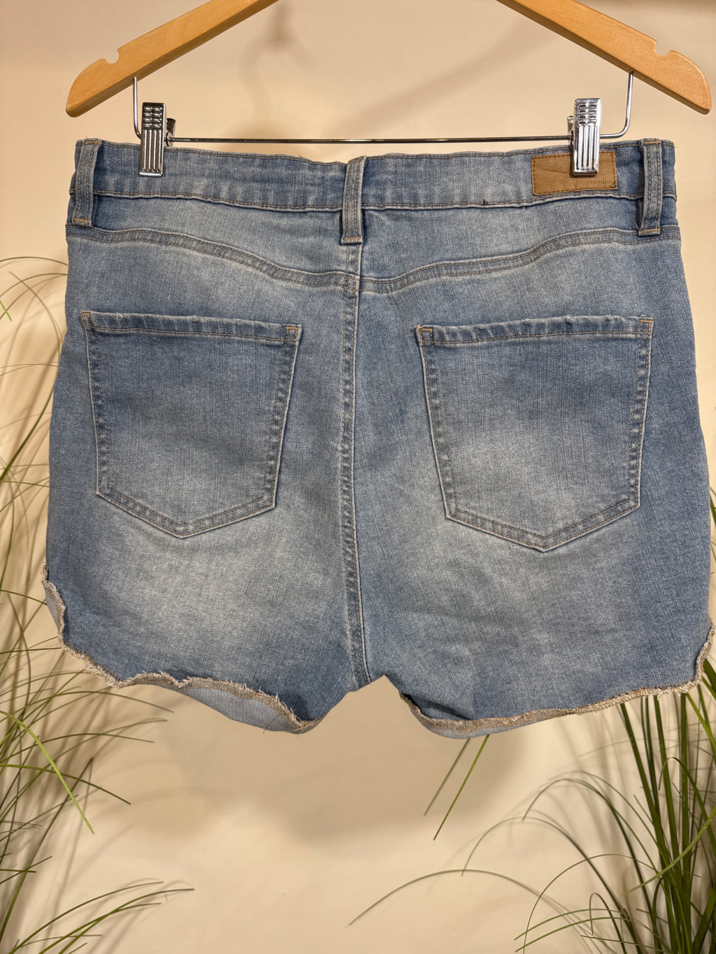 Emma High Rise Shorts by Bluenotes