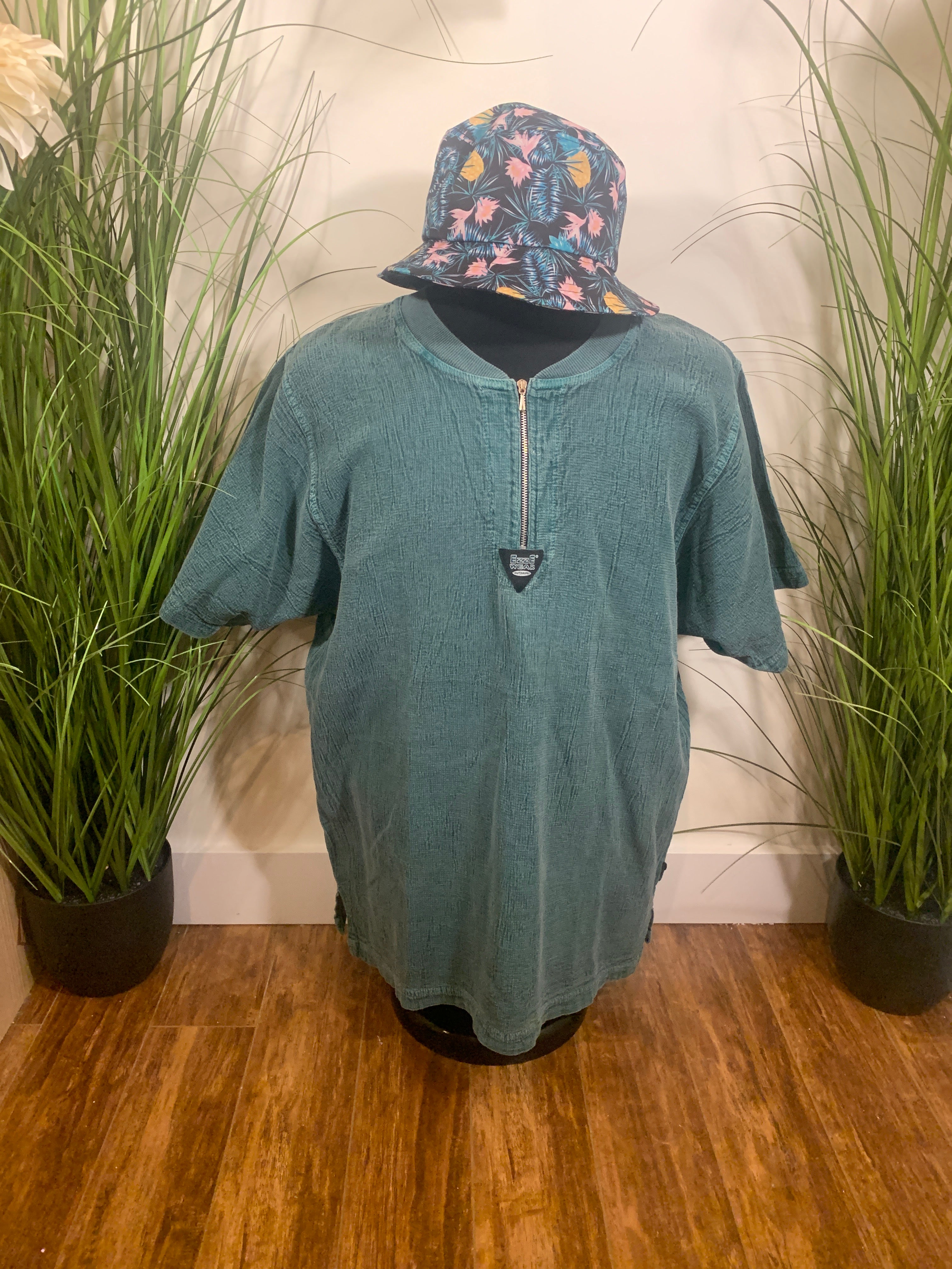 Size L Vintage Ezze Wear Caribbean Cotton Resort Collection