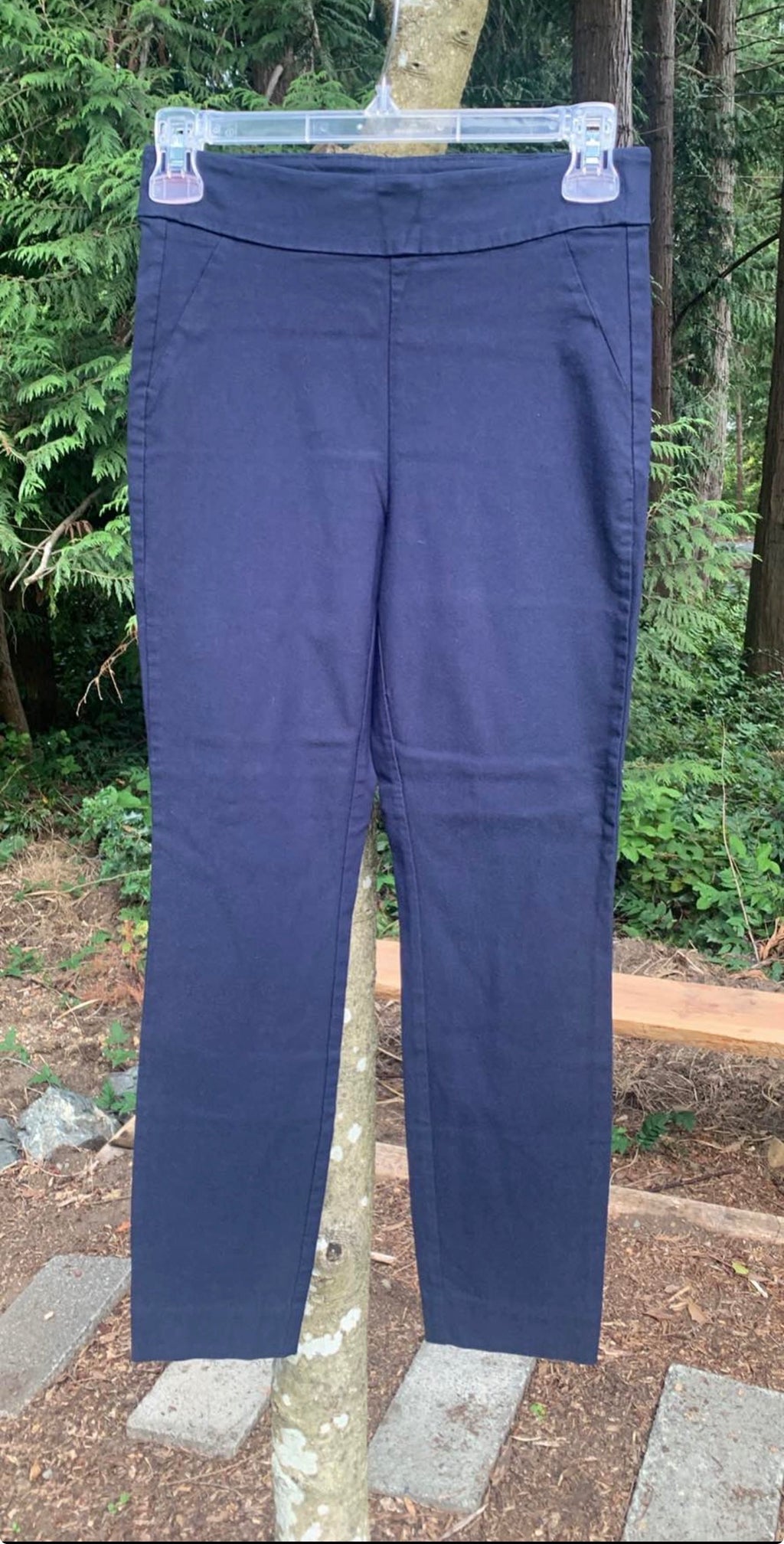 Size Small stretchy navy blue ankle pants