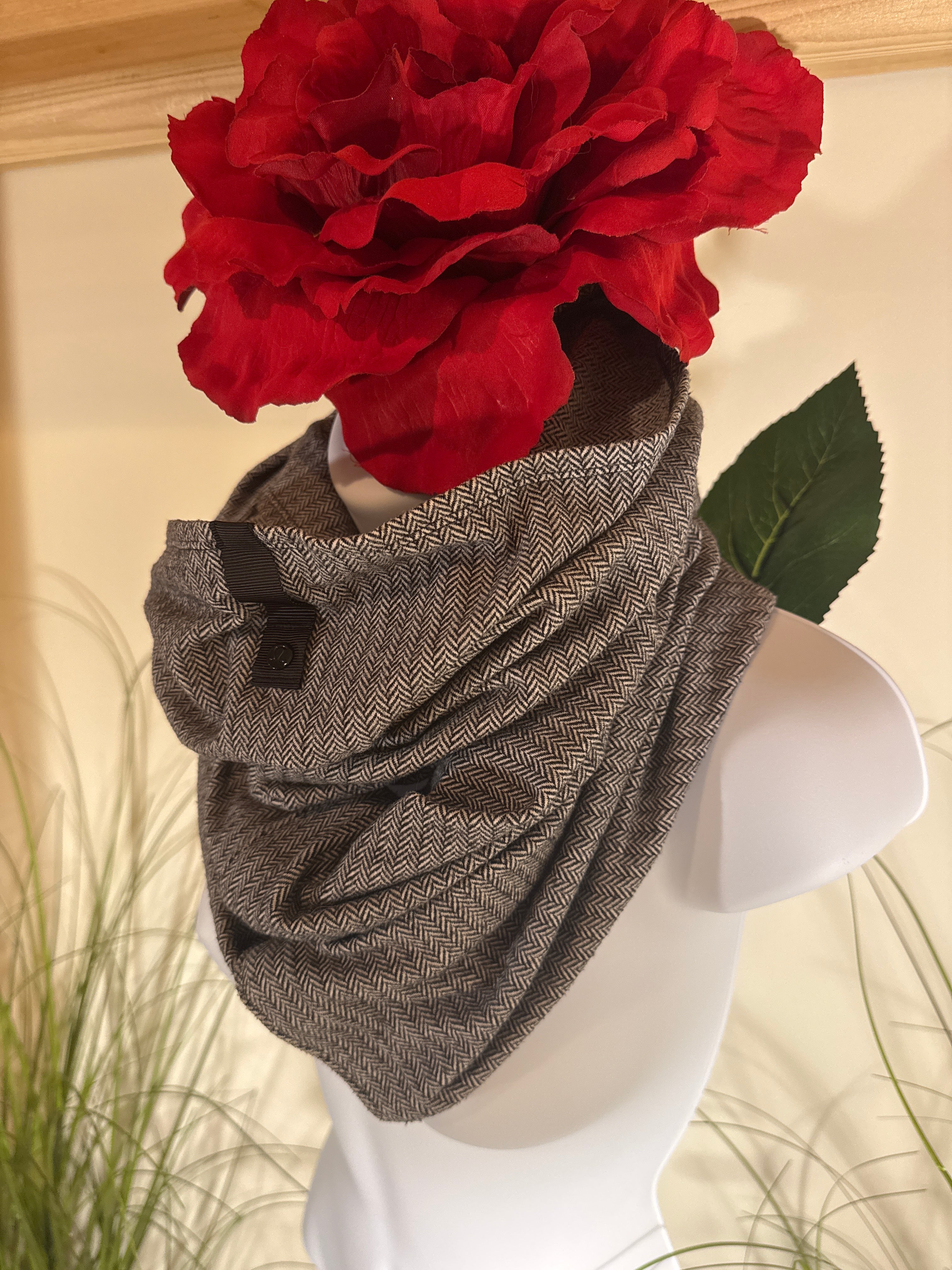 Lululemon Vinyasa Scarf