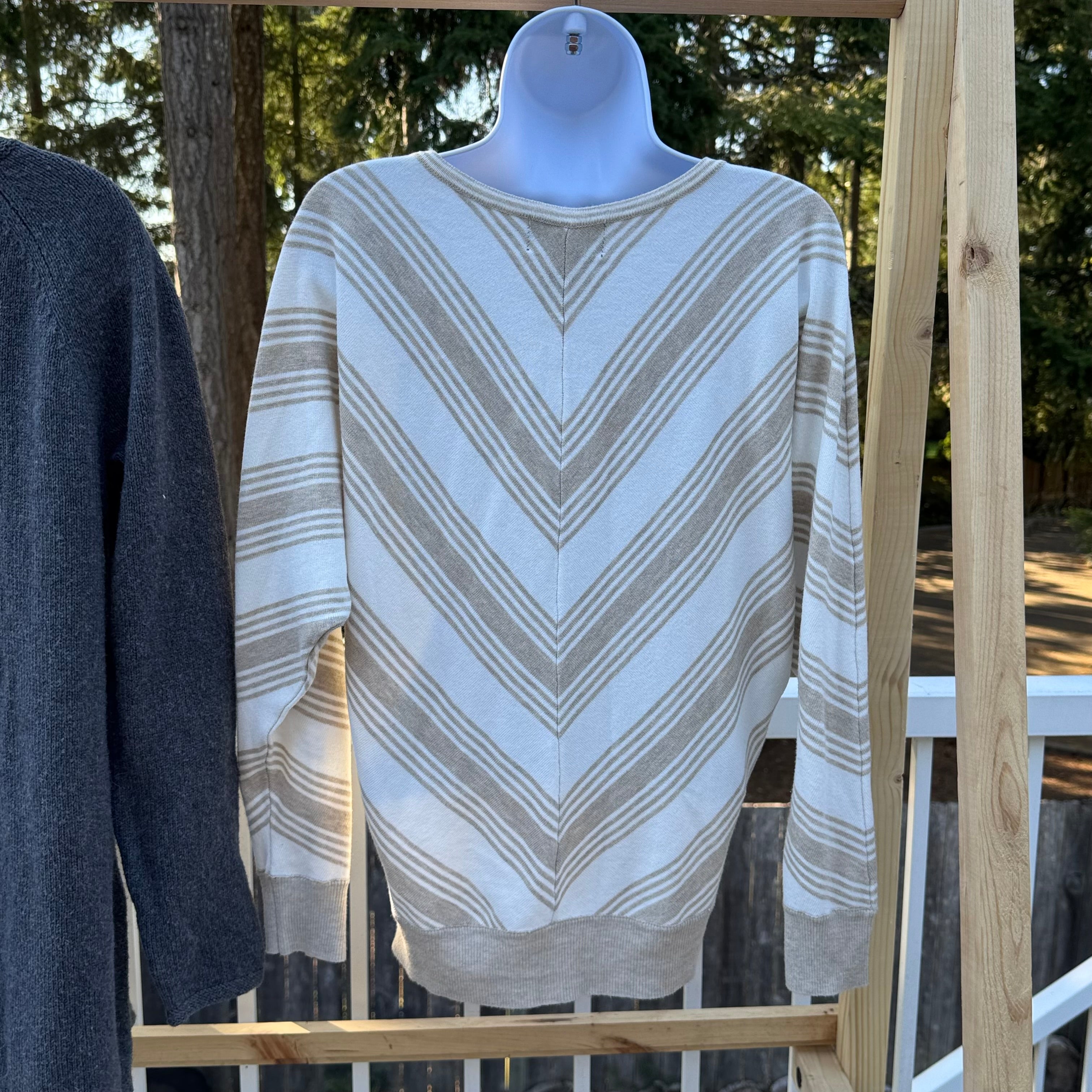 Size S Premise Geometric Design Sweater