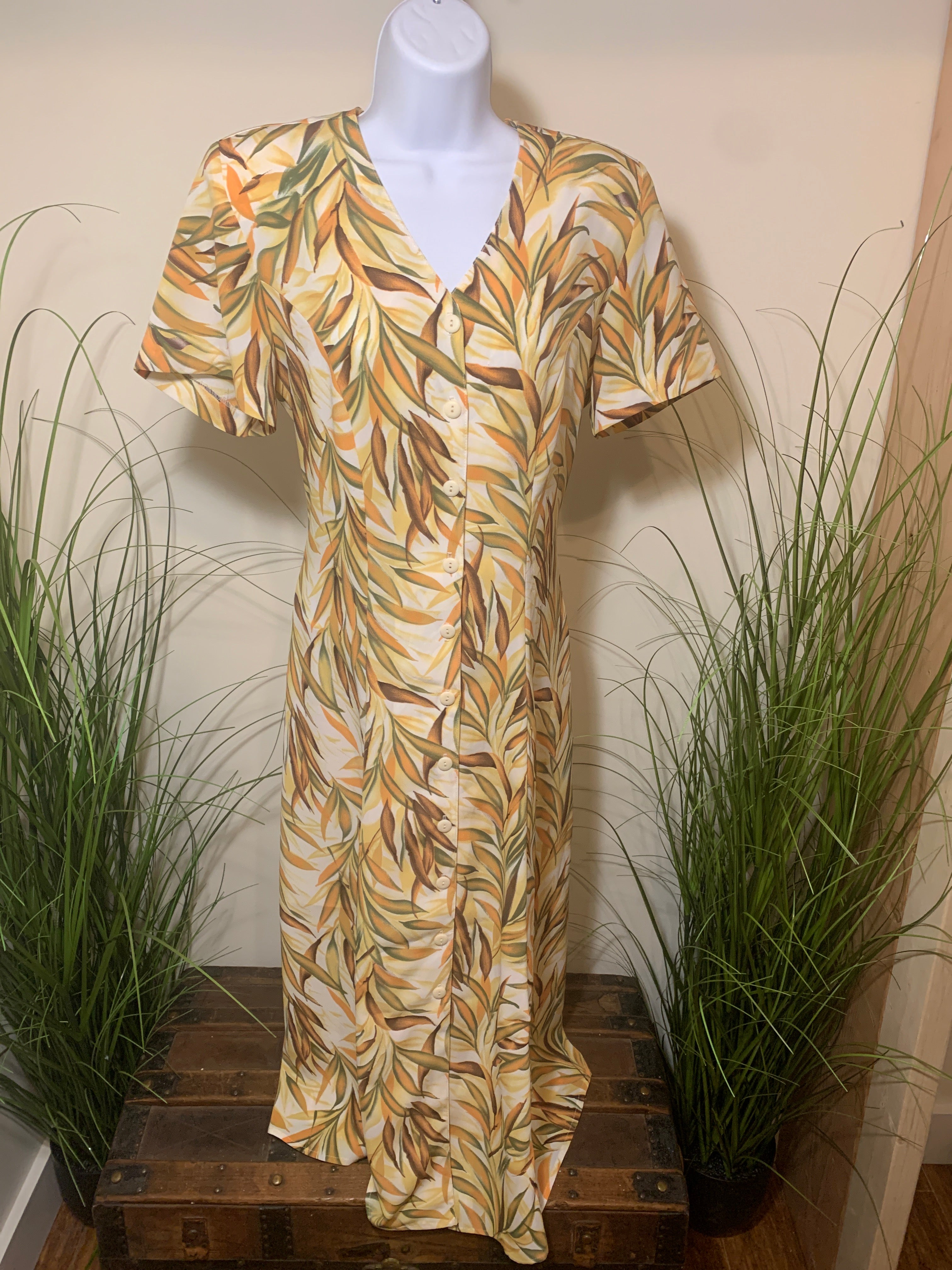 Vintage Concept Petite Leaf Print Button Down Short Sleeve Dress with Shoulder Pads