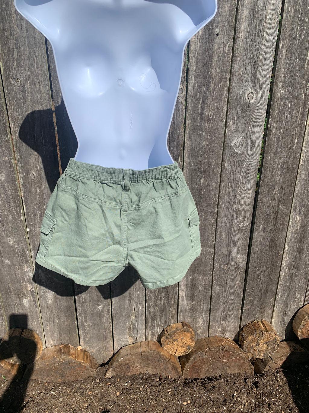 Size XS Refuge Cargo Shorts