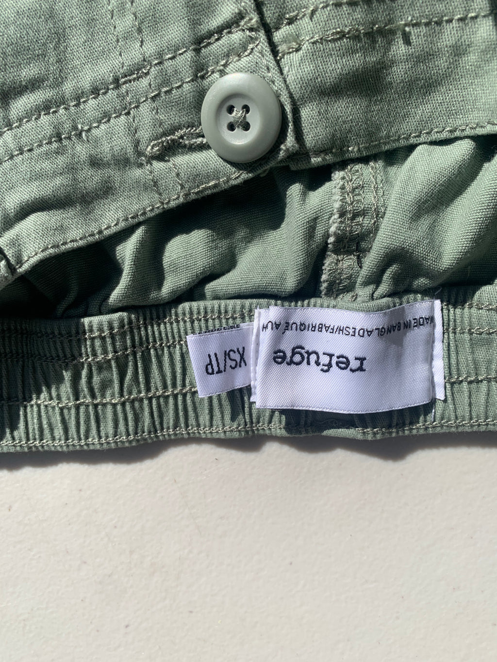 Size XS Refuge Cargo Shorts