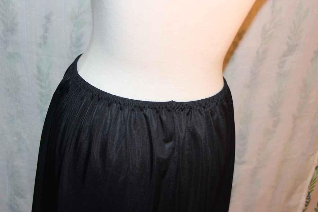 XL French Maid long black slip