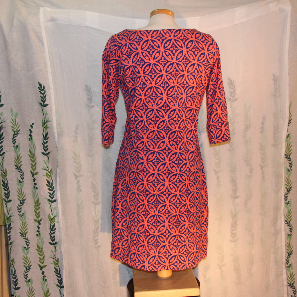 Size Large vibrant patterned tunic dress by Hatley