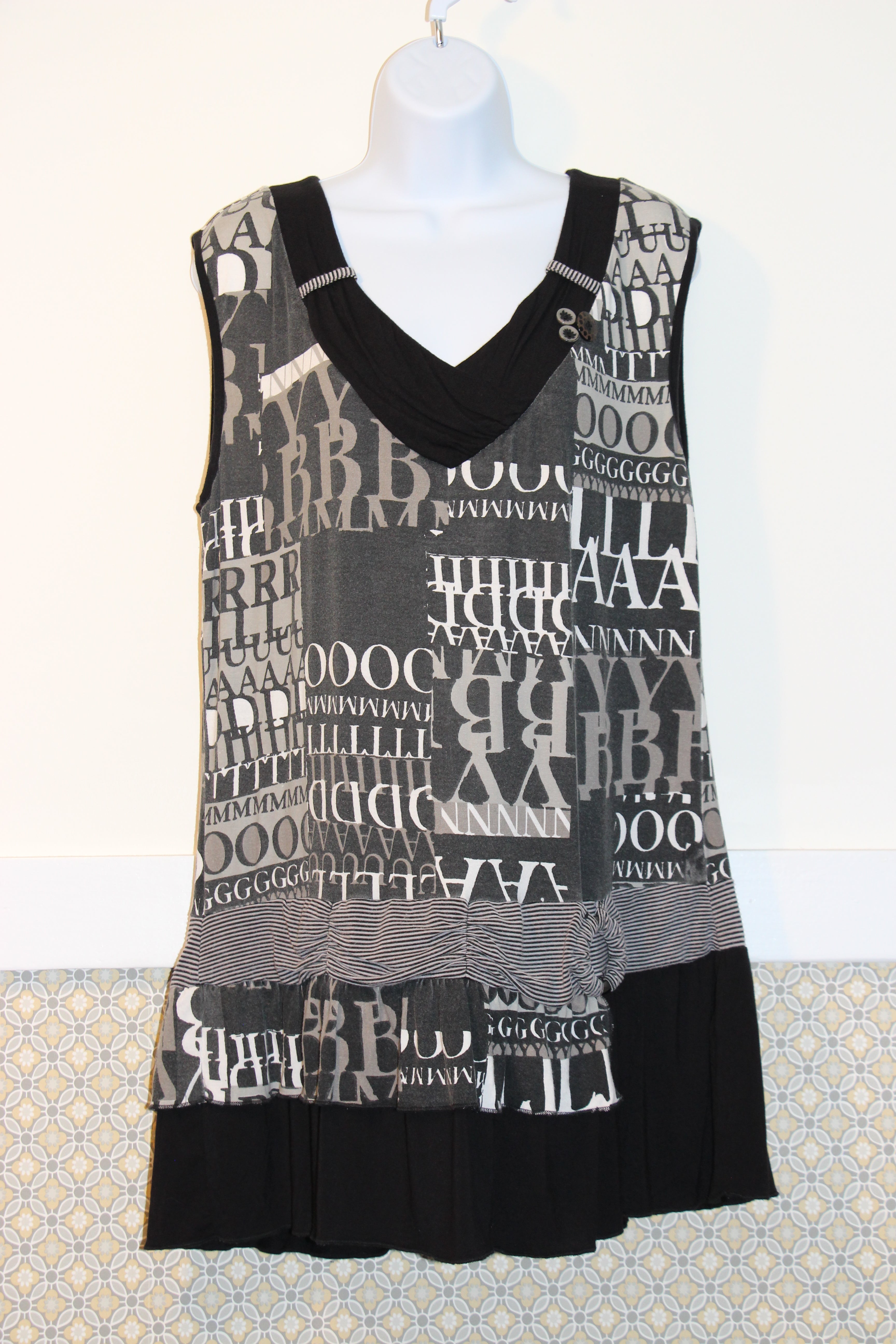Large sleeveless tank mini dress/tunic by Onyx