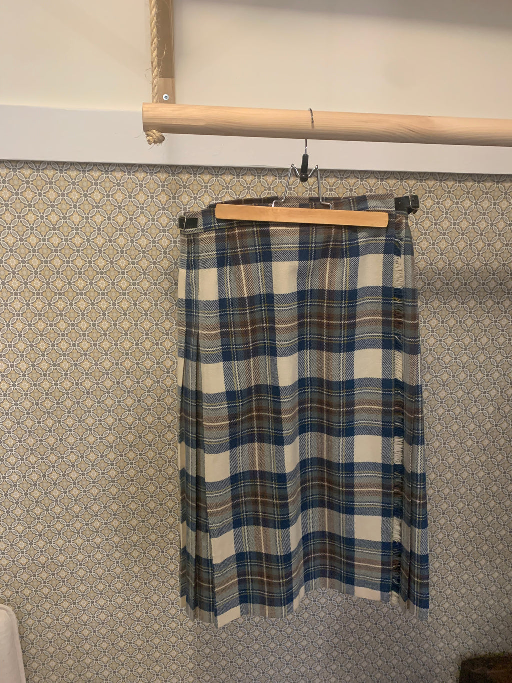 PITLOCHRY KNITWEAR Scottish Wool Kilt - Consigned with VARDO Vintage & Valuables vvvardo.ca