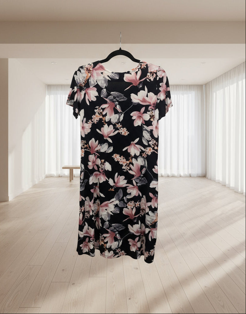 JULIA DIVINA DESIGN dress Made in Canada- Consigned with VARDO Vintage & Valuables vvvardo.ca