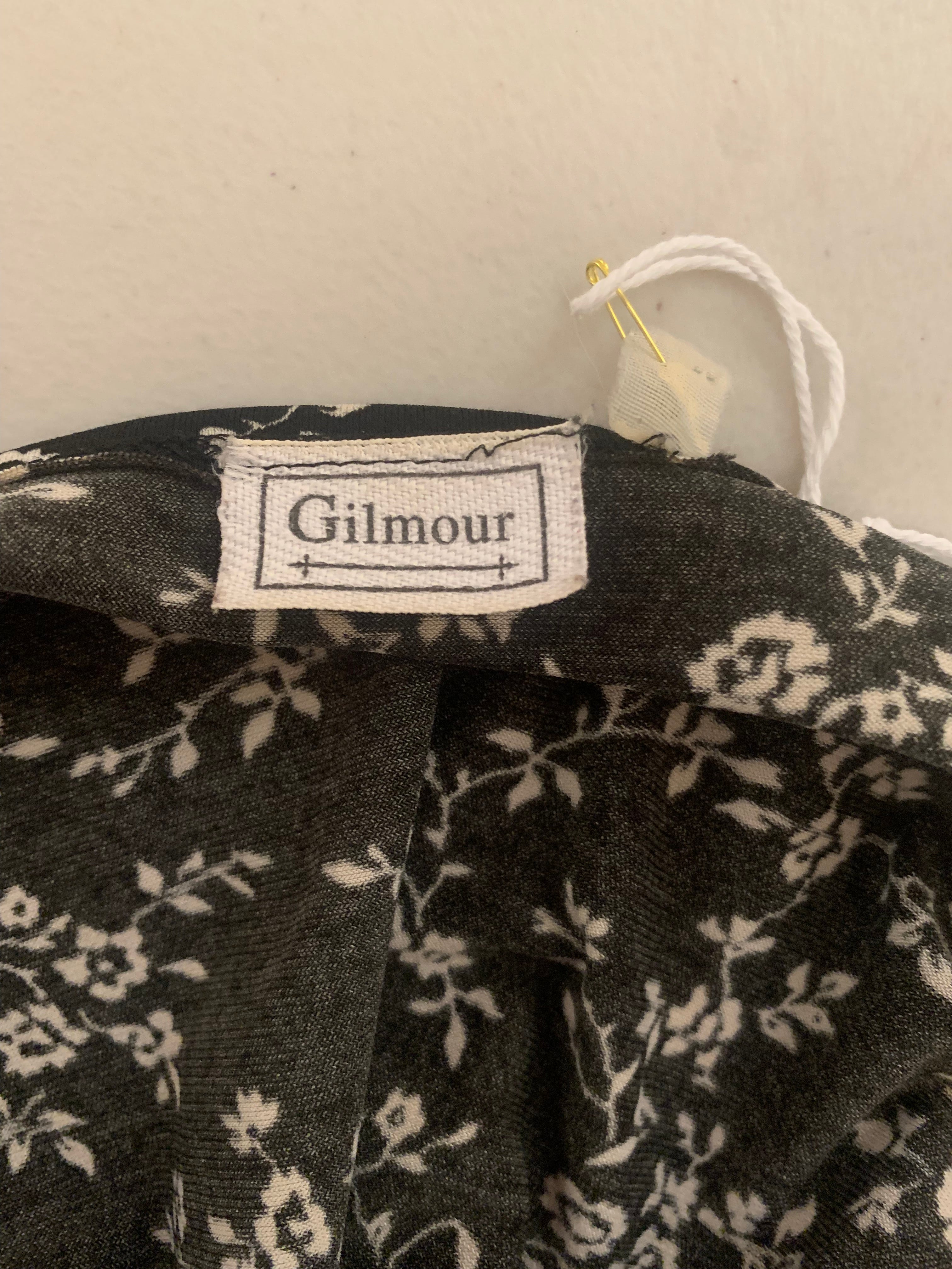 GILMOUR sleeveless V-neck Dress - Consigned with VARDO Vintage & Valuables vvvardo.ca