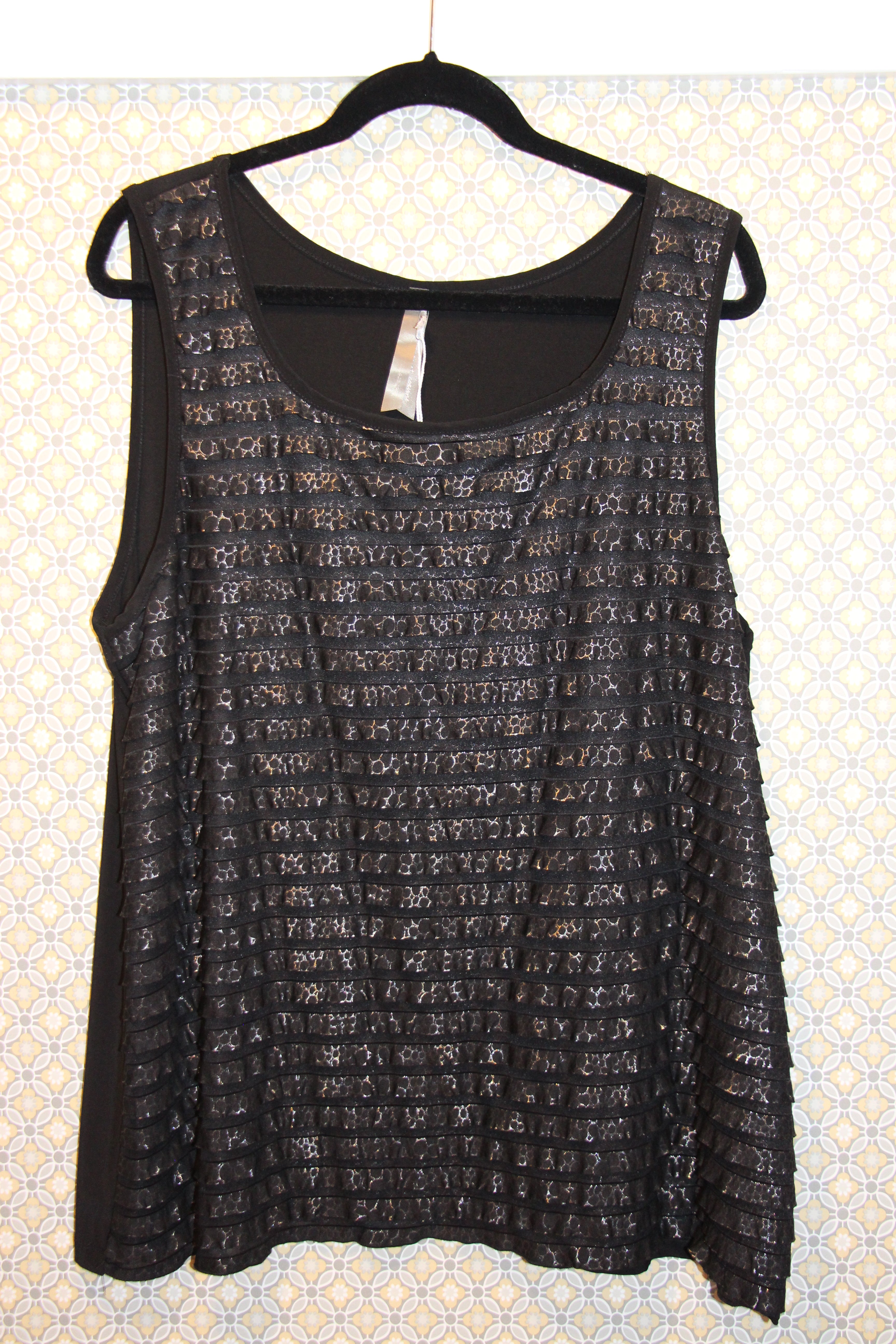 Size 2X Pennington's Coquette Et Coquine Black Ruffle Front Sleeveless Blouse
