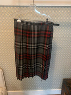 VINTAGE D'ALLAIRD'S Plaid Kilt with Thistle Kilt Pin - Consigned with VARDO Vintage & Valuables vvvardo.ca