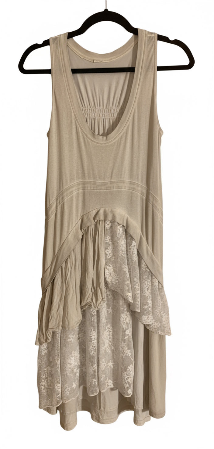 SAO PAOLO Dress with Lace Accents and 20's look - Consigned with VARDO Vintage & Valuables vvvardo.ca