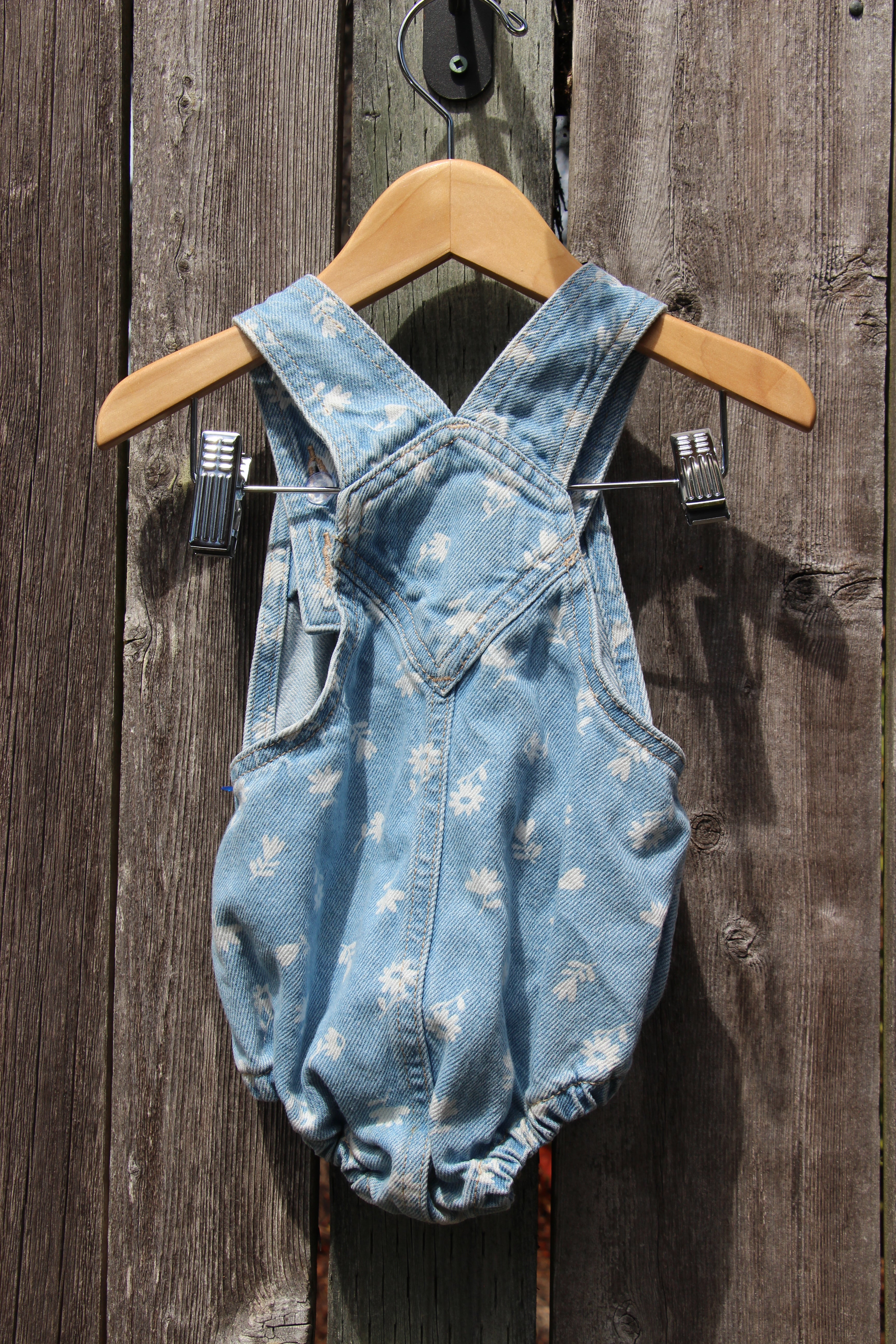 Size 6-12M Denim Floral Snap Bottom Overall Shorts