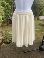 ST. MICHAEL Pleated Skirt - Consigned with VARDO Vintage & Valuables vvvardo.ca