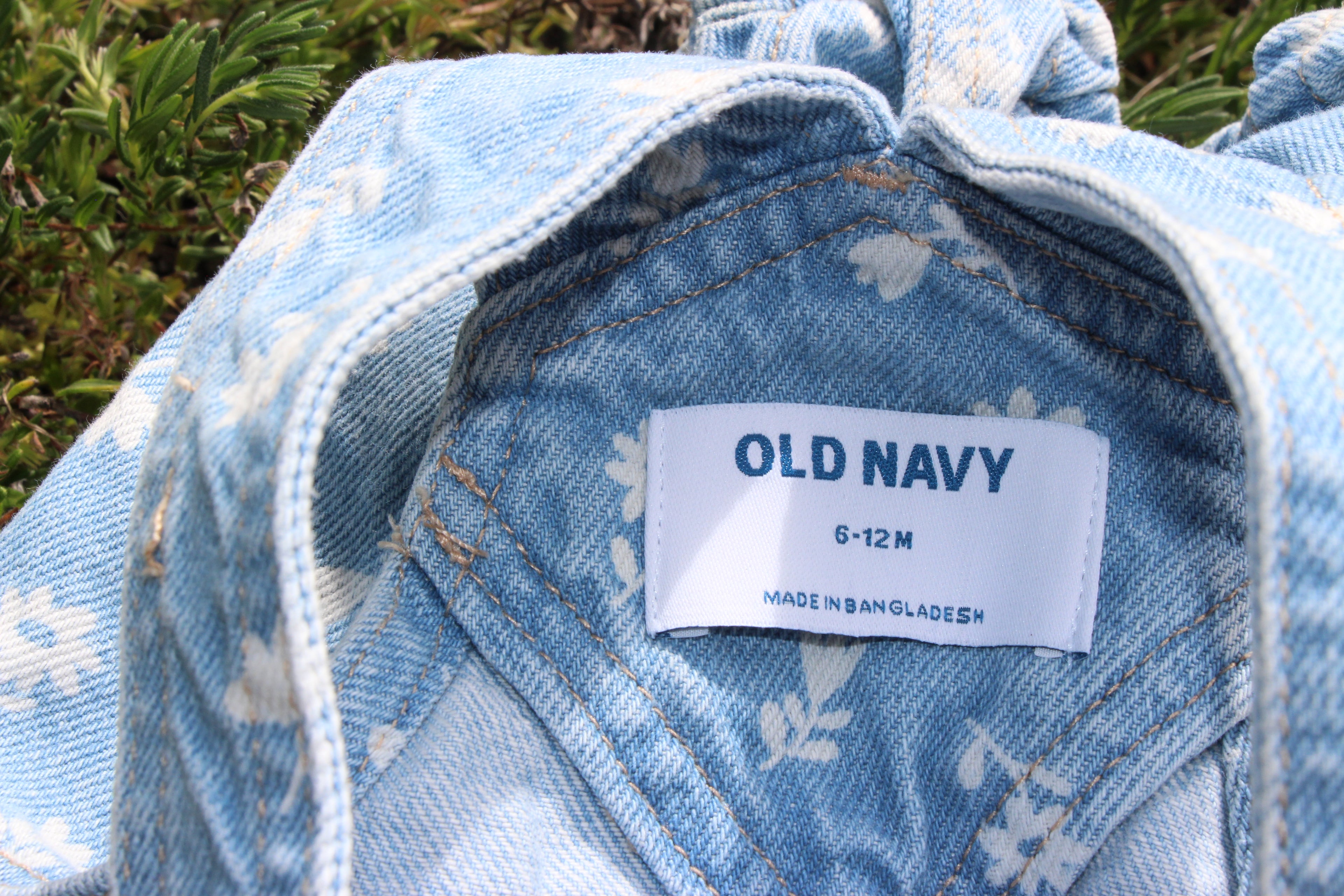 Size 6-12M Denim Floral Snap Bottom Overall Shorts