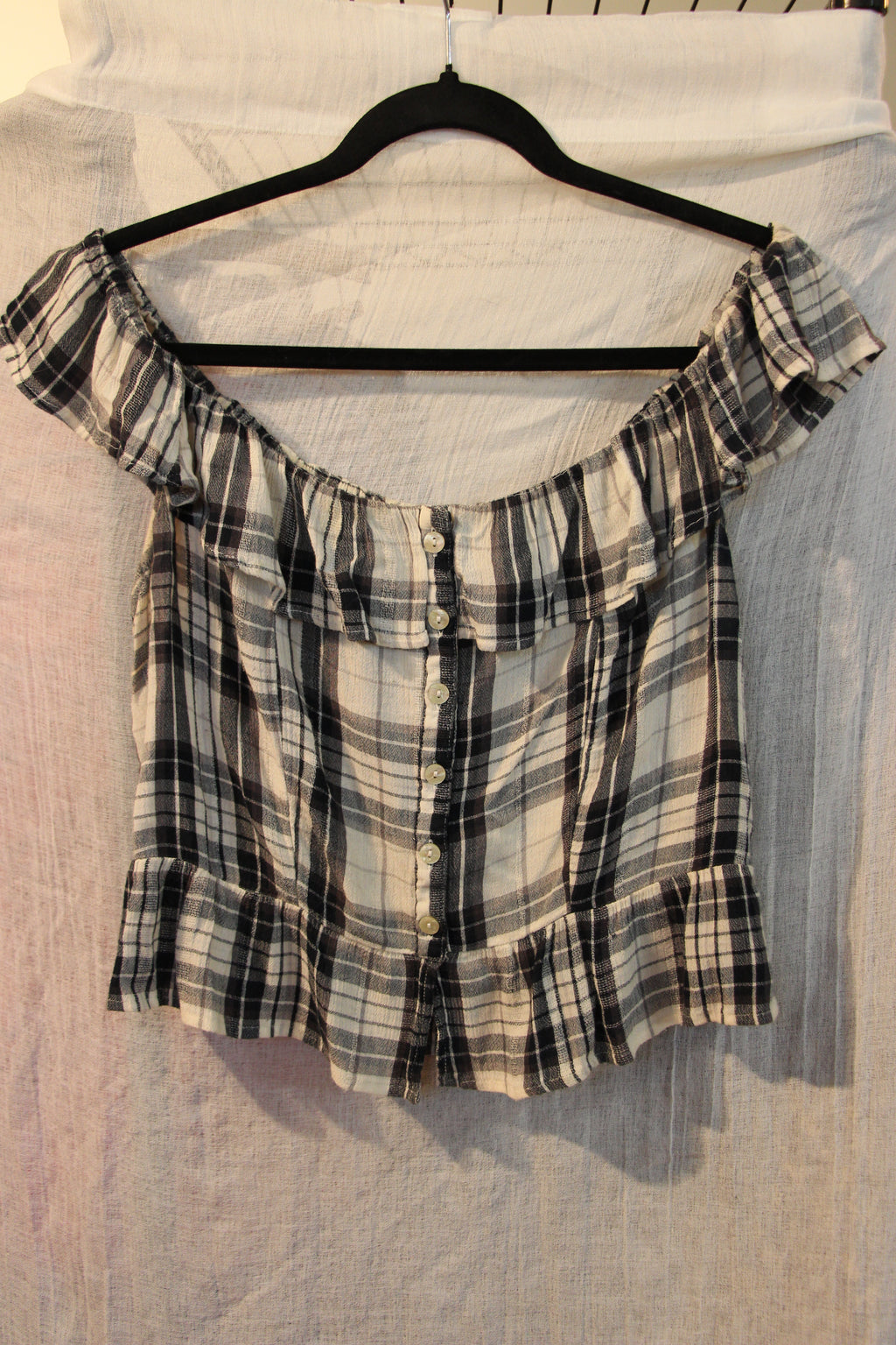 Size M American Eagle Plaid Black and White Ruffled Crop Tank Top