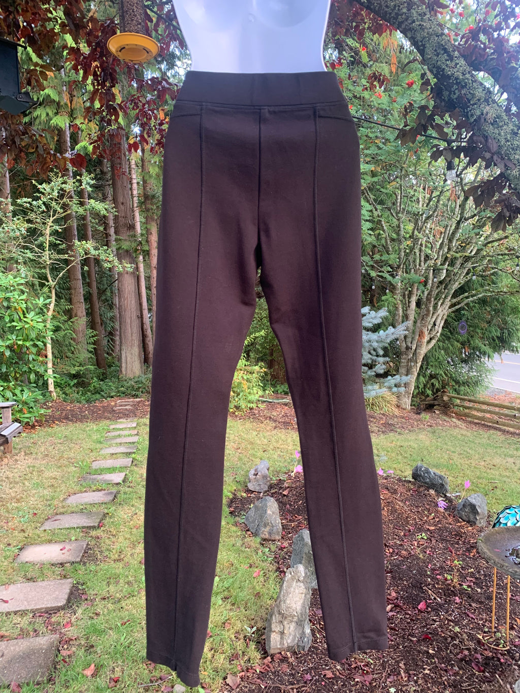 WHBM Slim Pants with Leg Zippers - Consigned with VARDO Vintage & Valuables vvvardo.ca