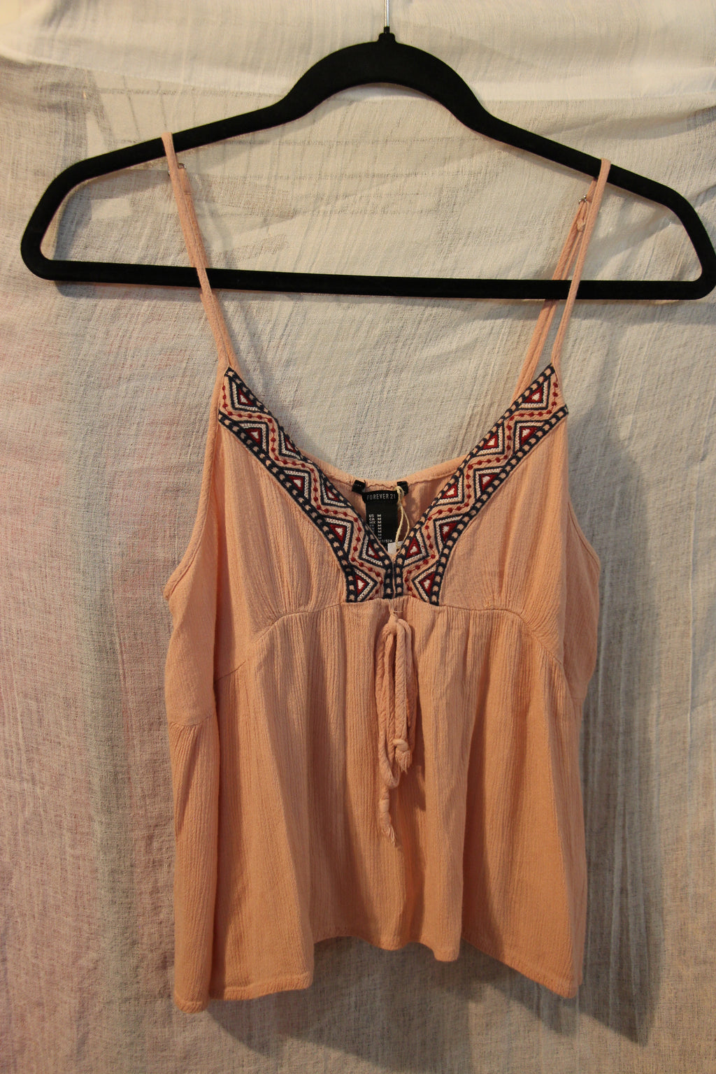 Size M Forever 21 Spaghetti Strap Pink Crop Top