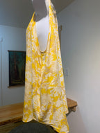 ROSE & OLIVE Sleeveless Blouse - Consigned with VARDO Vintage & Valuables vvvardo.ca