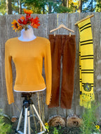 HUFFLEPUFF HARRY POTTER SCARF- Consigned with VARDO Vintage & Valuables vvvardo.ca