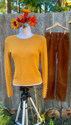 ZARA SWEATER with faux PERL BUTTONS at the cuffs- Consigned with VARDO Vintage & Valuables vvvardo.ca