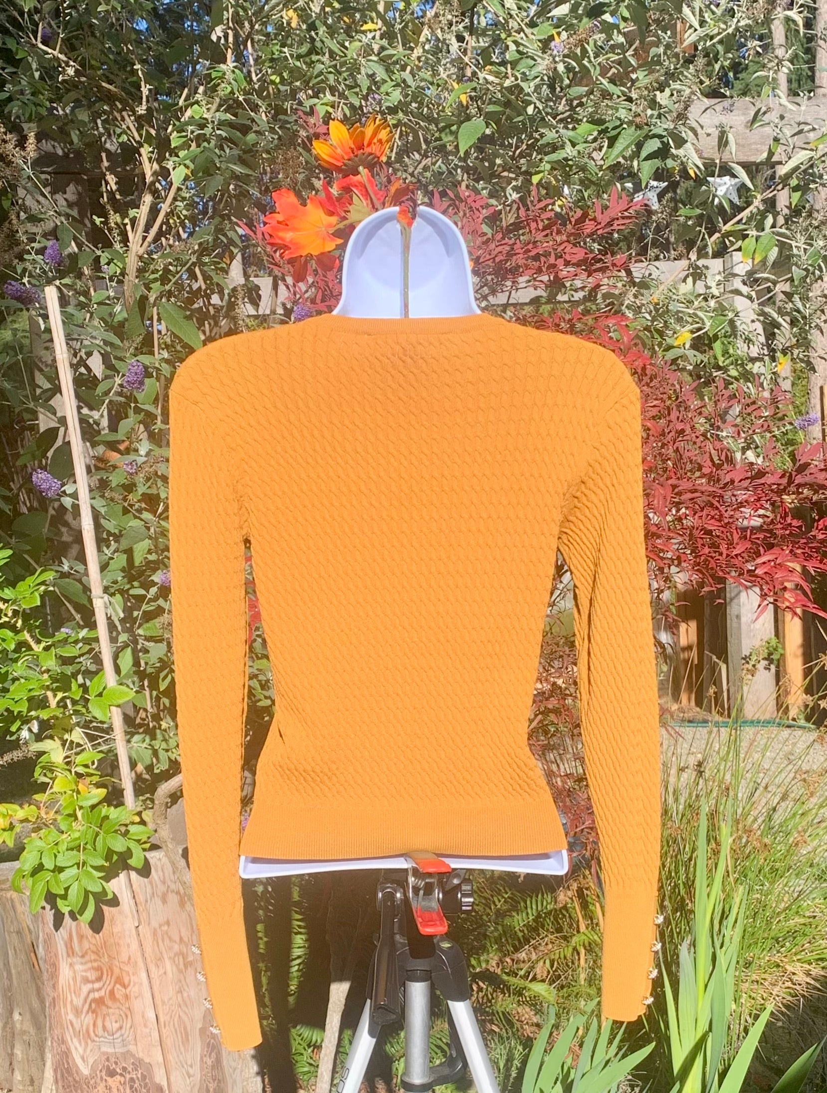 ZARA SWEATER with faux PERL BUTTONS at the cuffs- Consigned with VARDO Vintage & Valuables vvvardo.ca