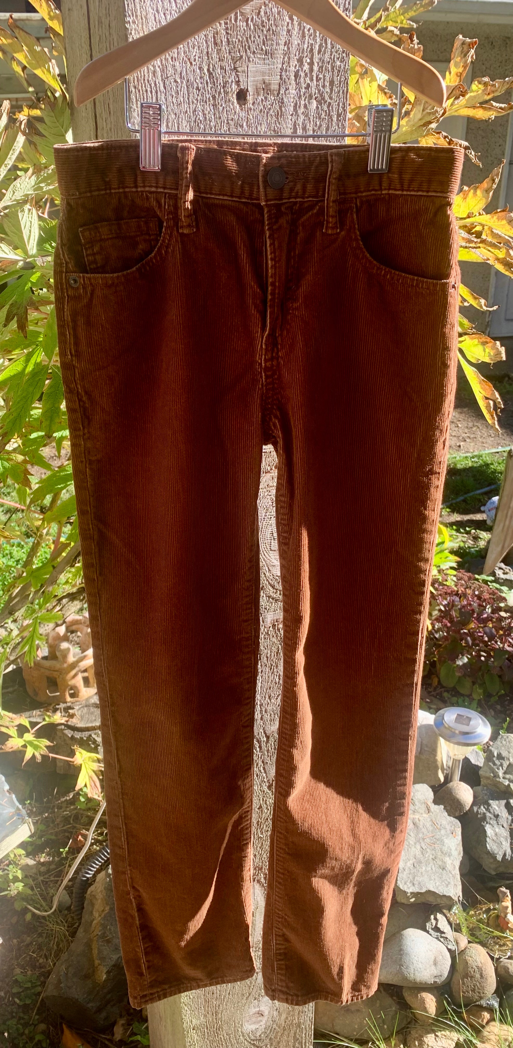 GAP KIDS SLIM ORIGINAL CORDS- Consigned with VARDO Vintage & Valuables vvvardo.ca