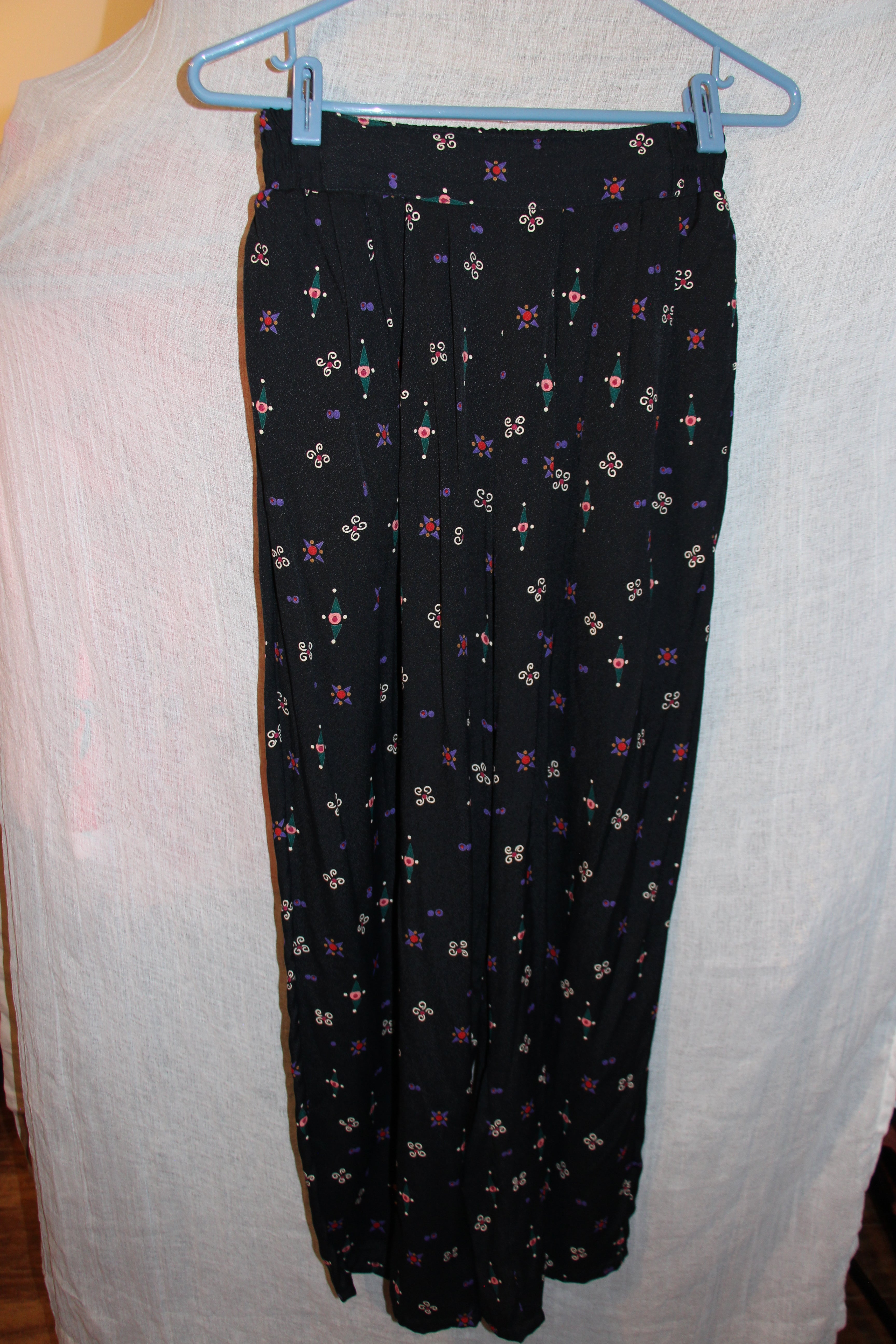 Size 12 Jacket Size 6 Pants Vintage Carol Little 100% Rayon Multicolored Floral Print Suit